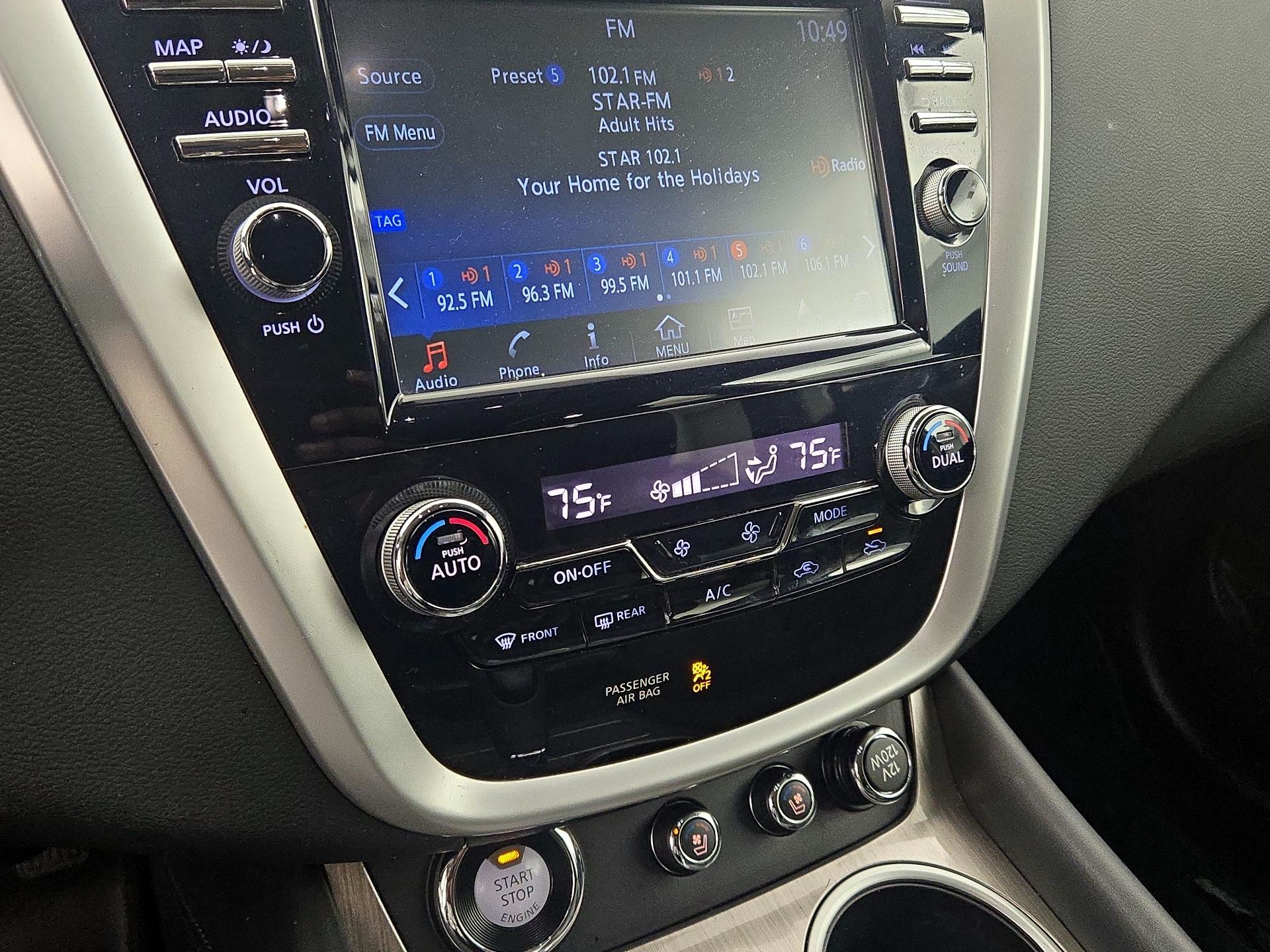 Thumbnail: 2017 Nissan Murano - 17