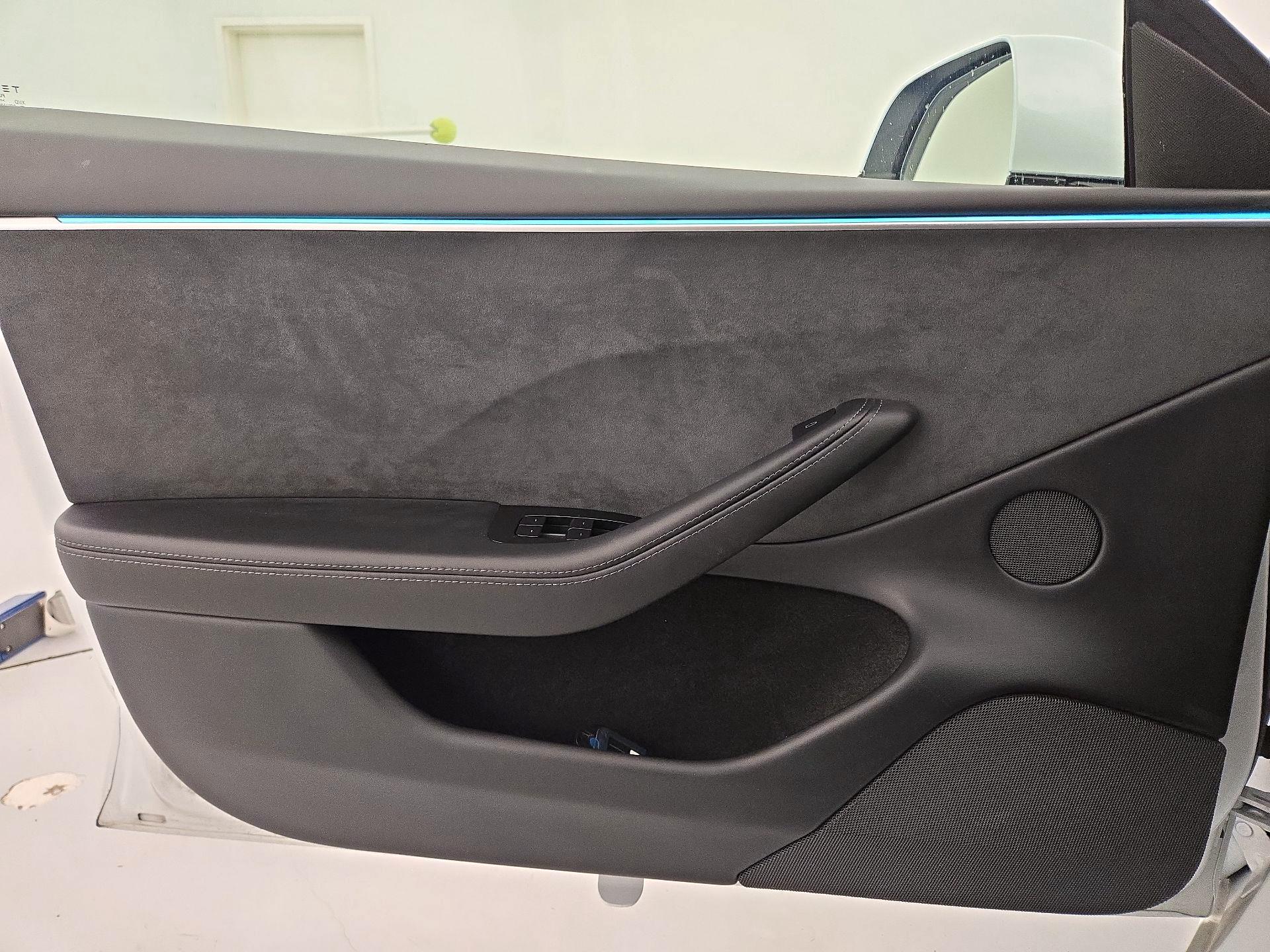 Thumbnail: 2025 Tesla Model 3 - 12