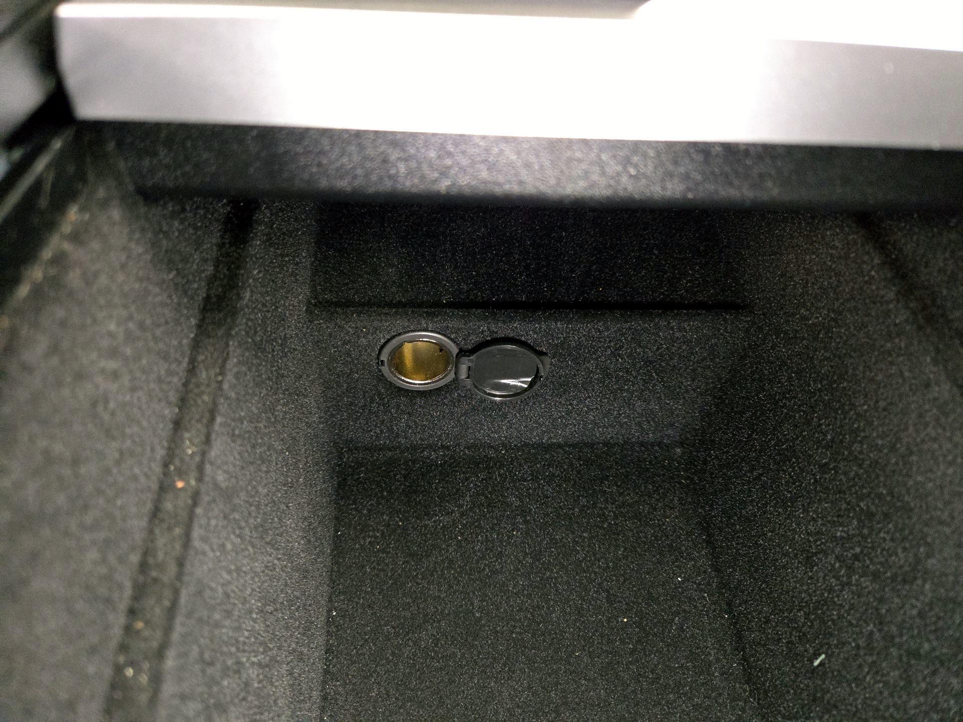 Thumbnail: 2025 Tesla Model 3 - 18