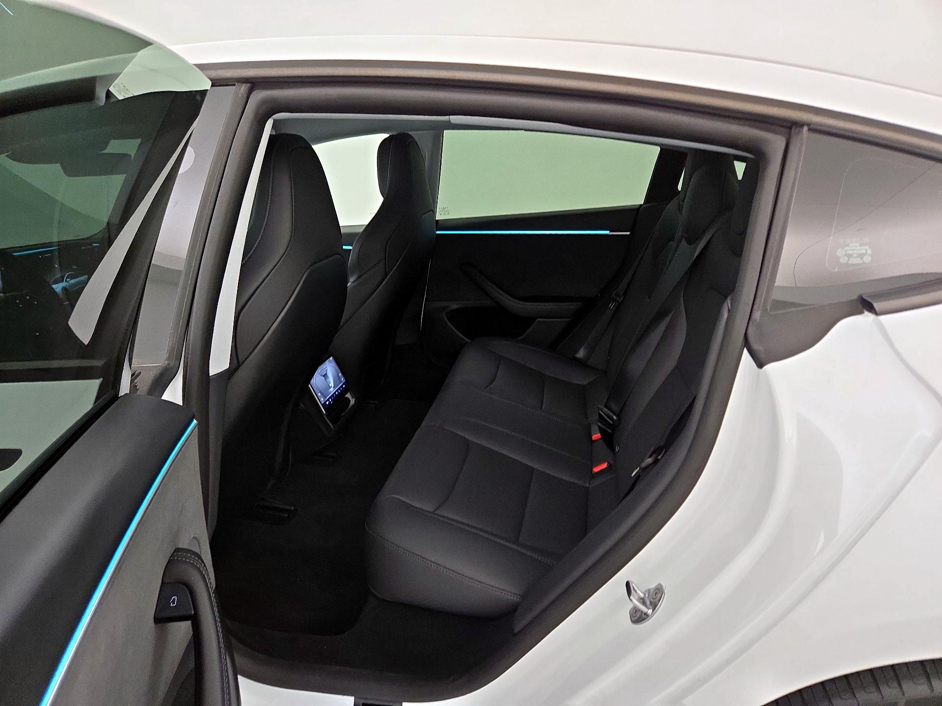 Thumbnail: 2025 Tesla Model 3 - 19