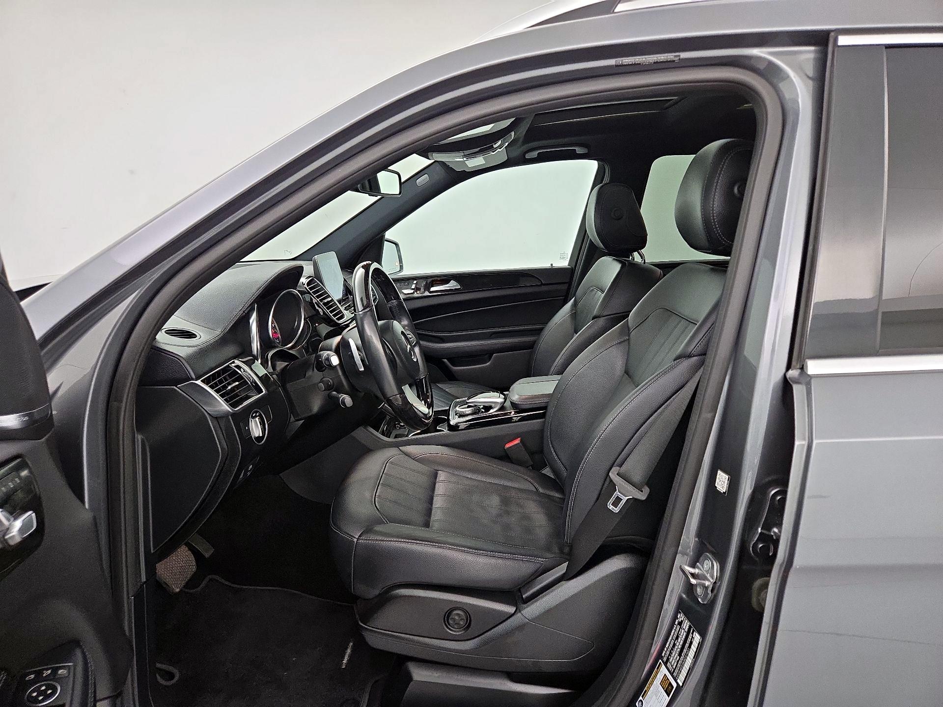 Thumbnail: 2019 Mercedes-Benz GLS - 11