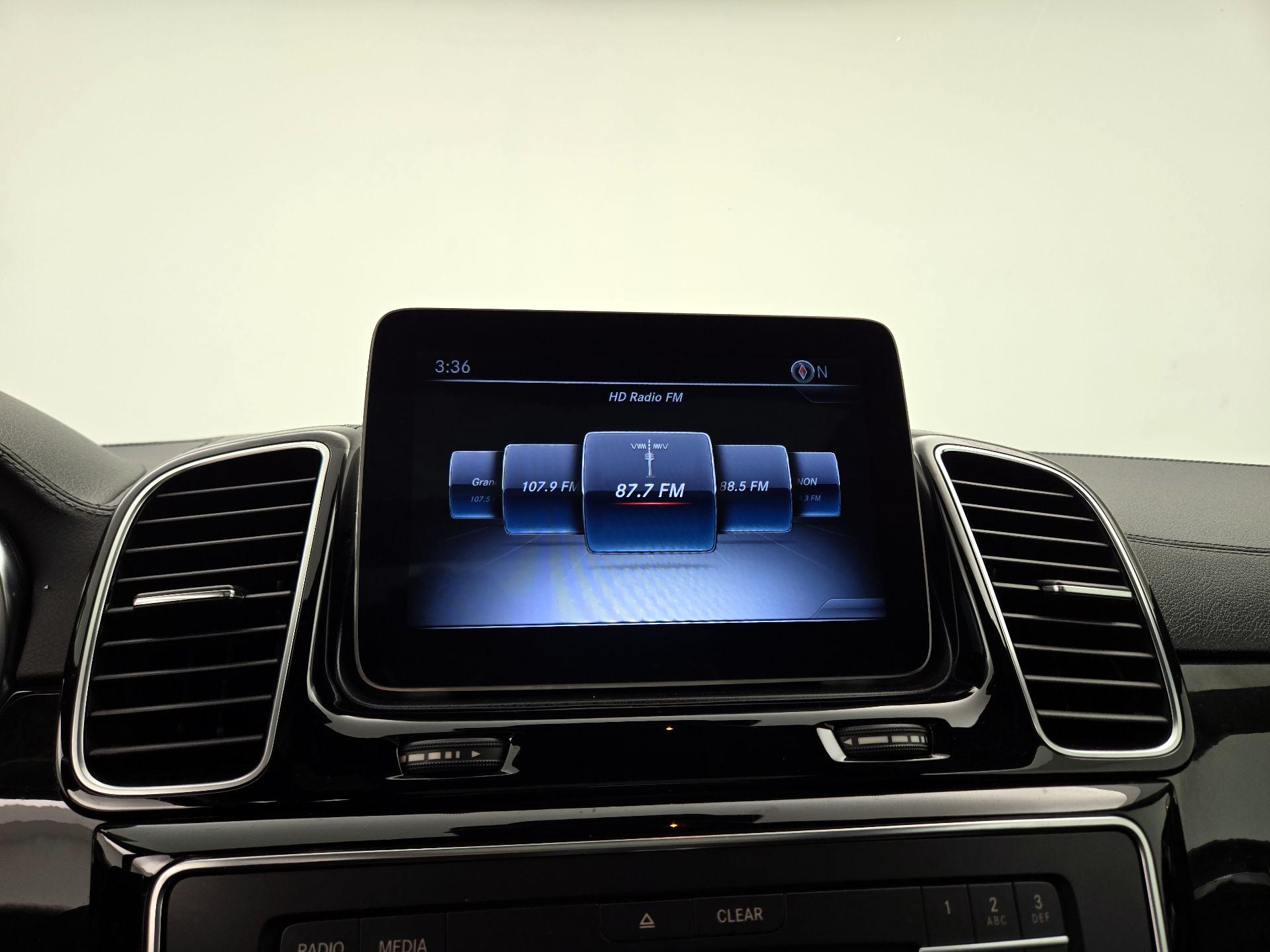 Thumbnail: 2019 Mercedes-Benz GLS - 16