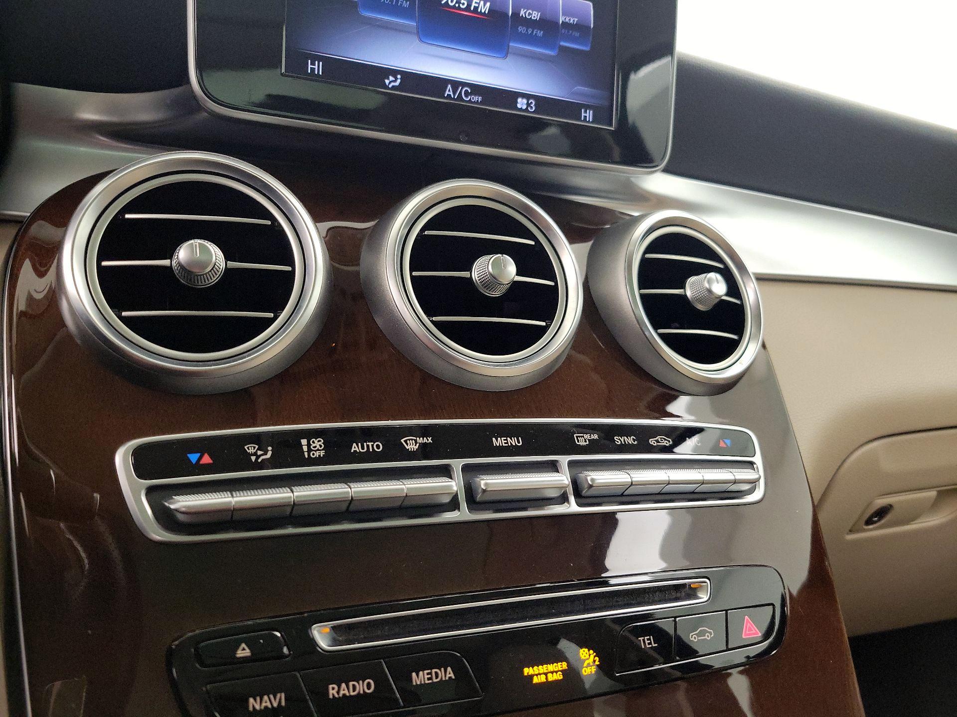 Thumbnail: 2017 Mercedes-Benz GLC - 16