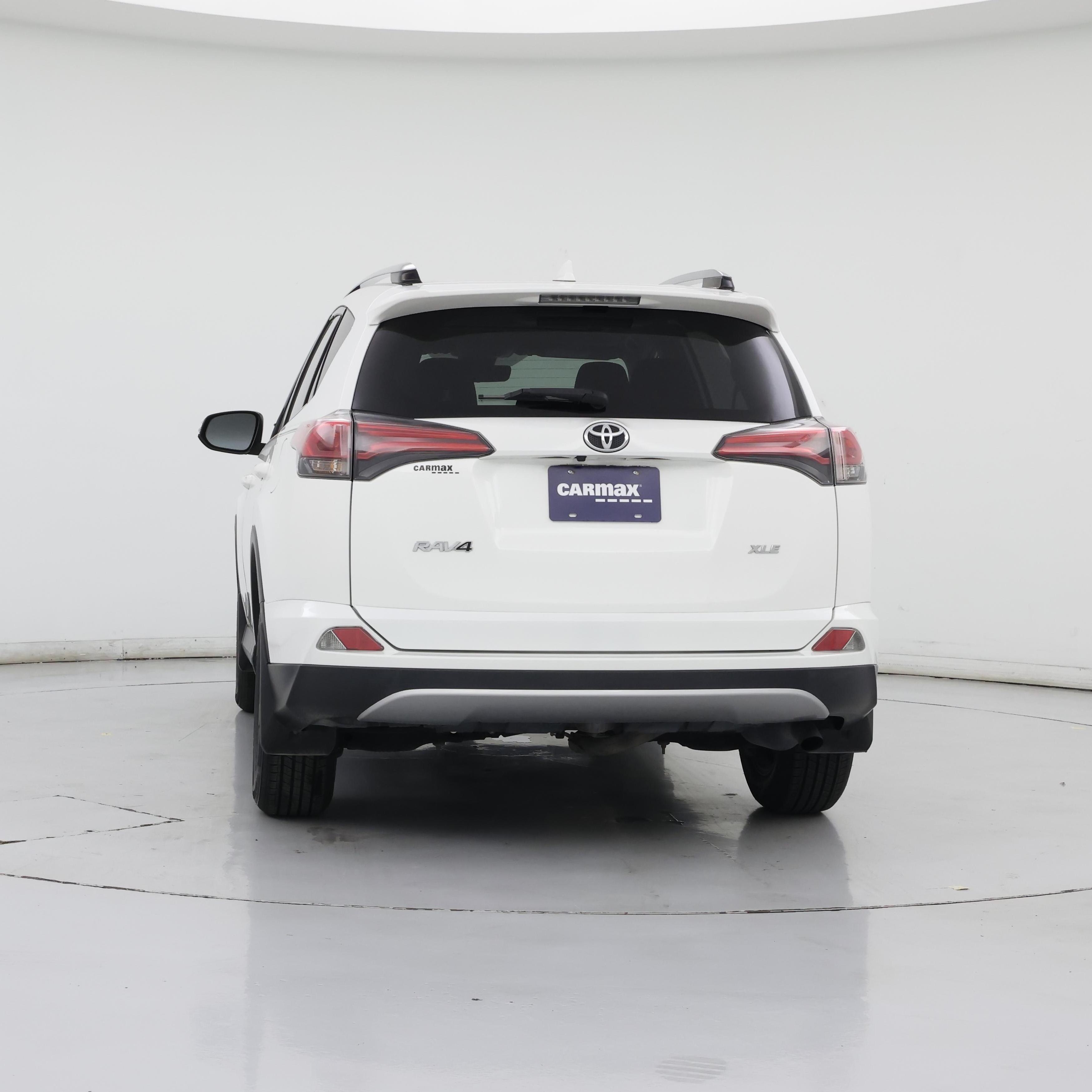 Thumbnail: 2018 Toyota RAV4 - 6