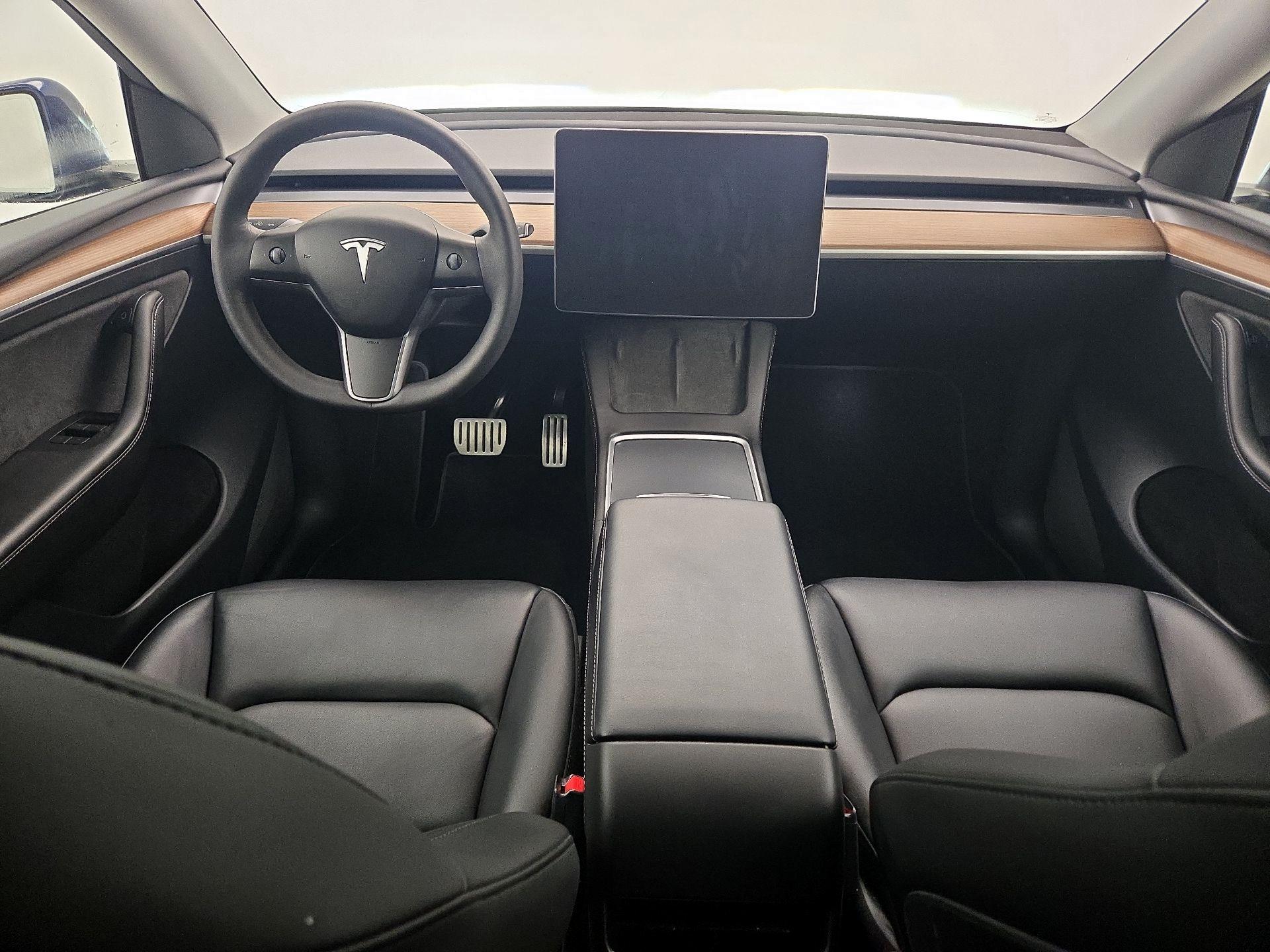 Thumbnail: 2023 Tesla Model Y - 9