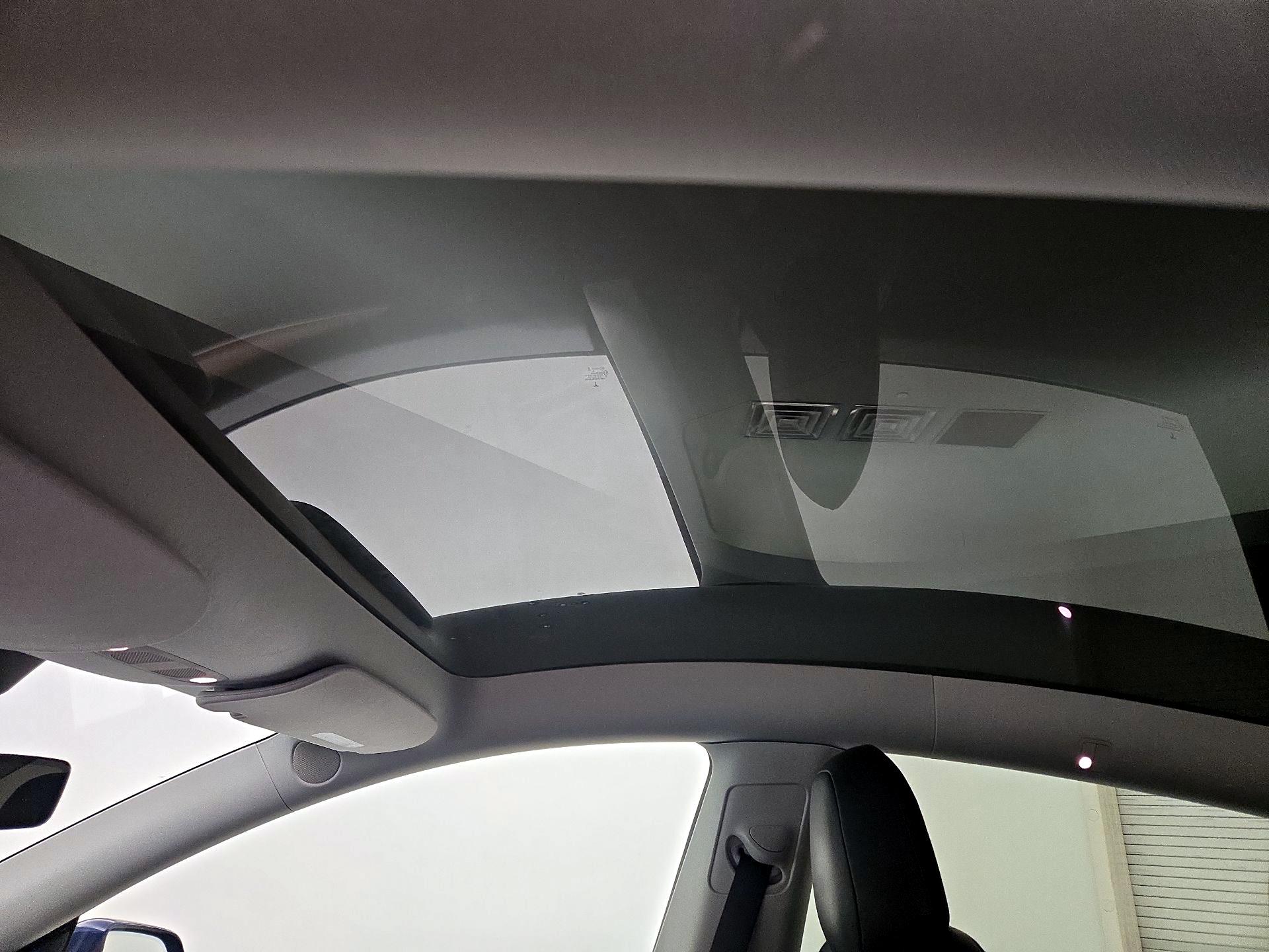 Thumbnail: 2023 Tesla Model Y - 18