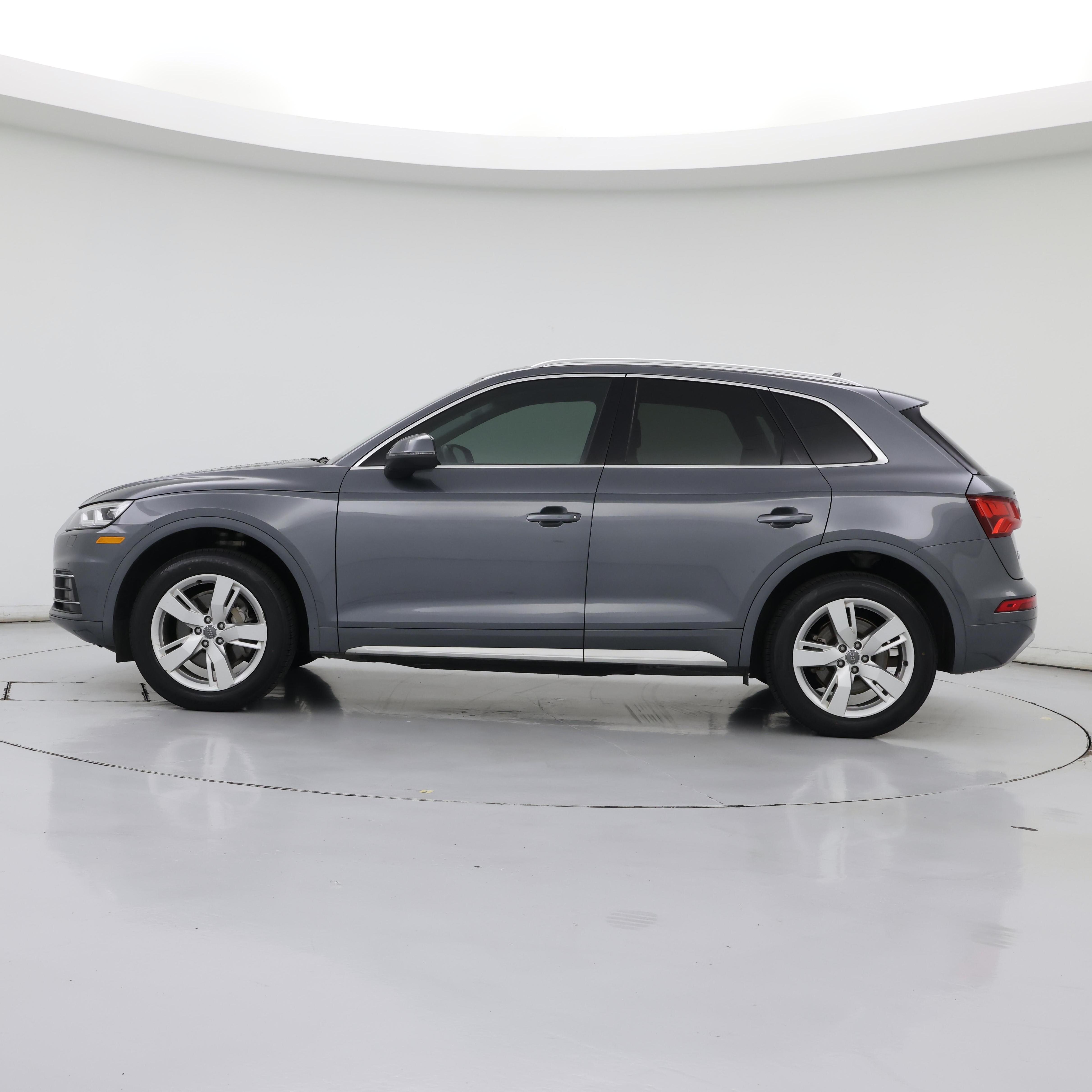 Thumbnail: 2019 Audi Q5 - 3