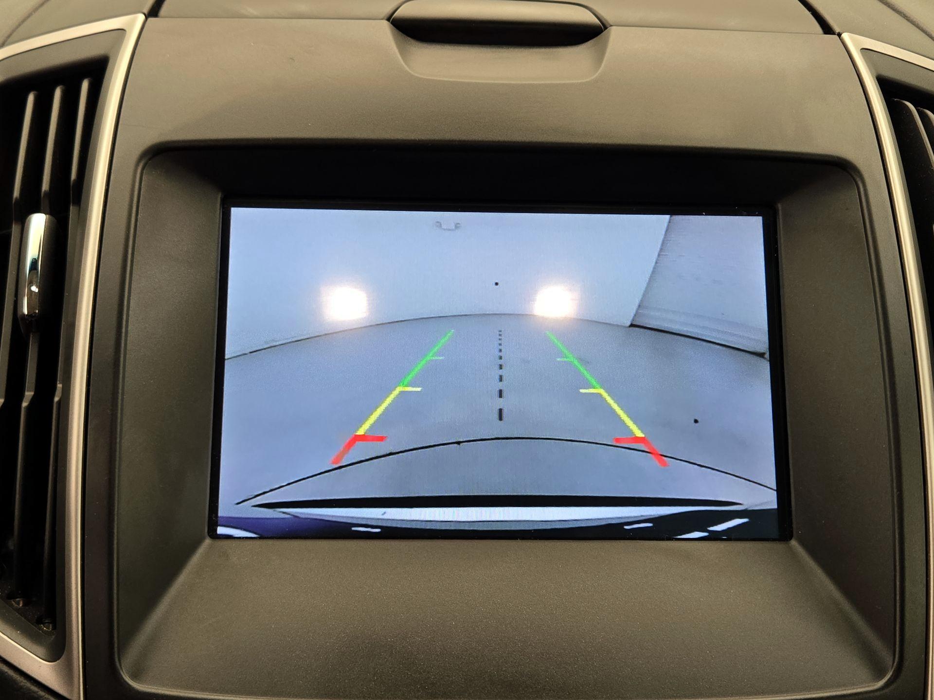 Thumbnail: 2019 Ford Edge - 14