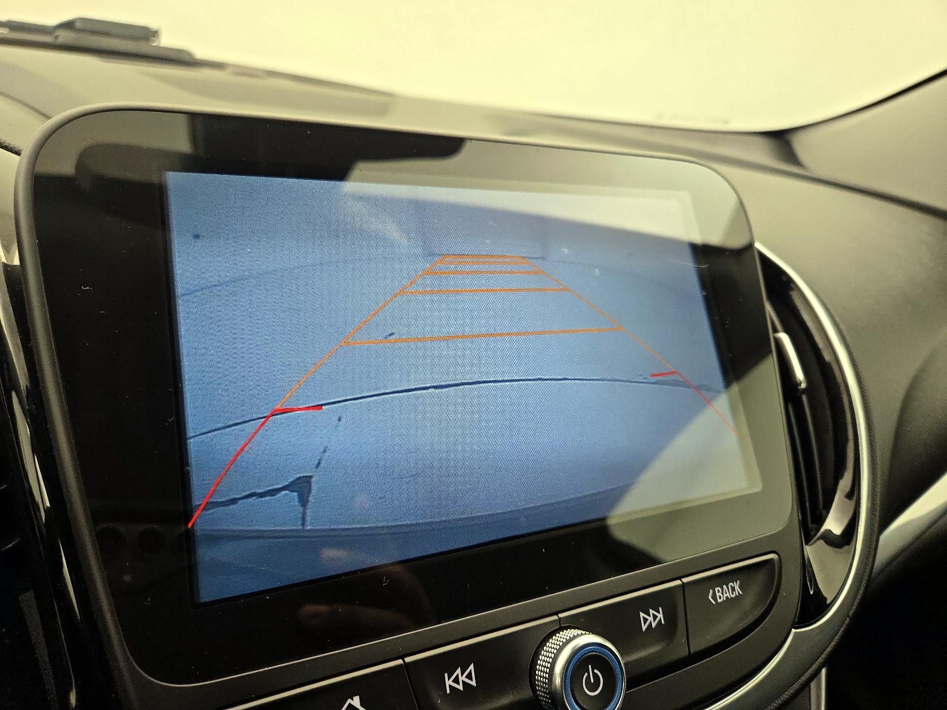 Thumbnail: 2017 Chevrolet Volt - 15