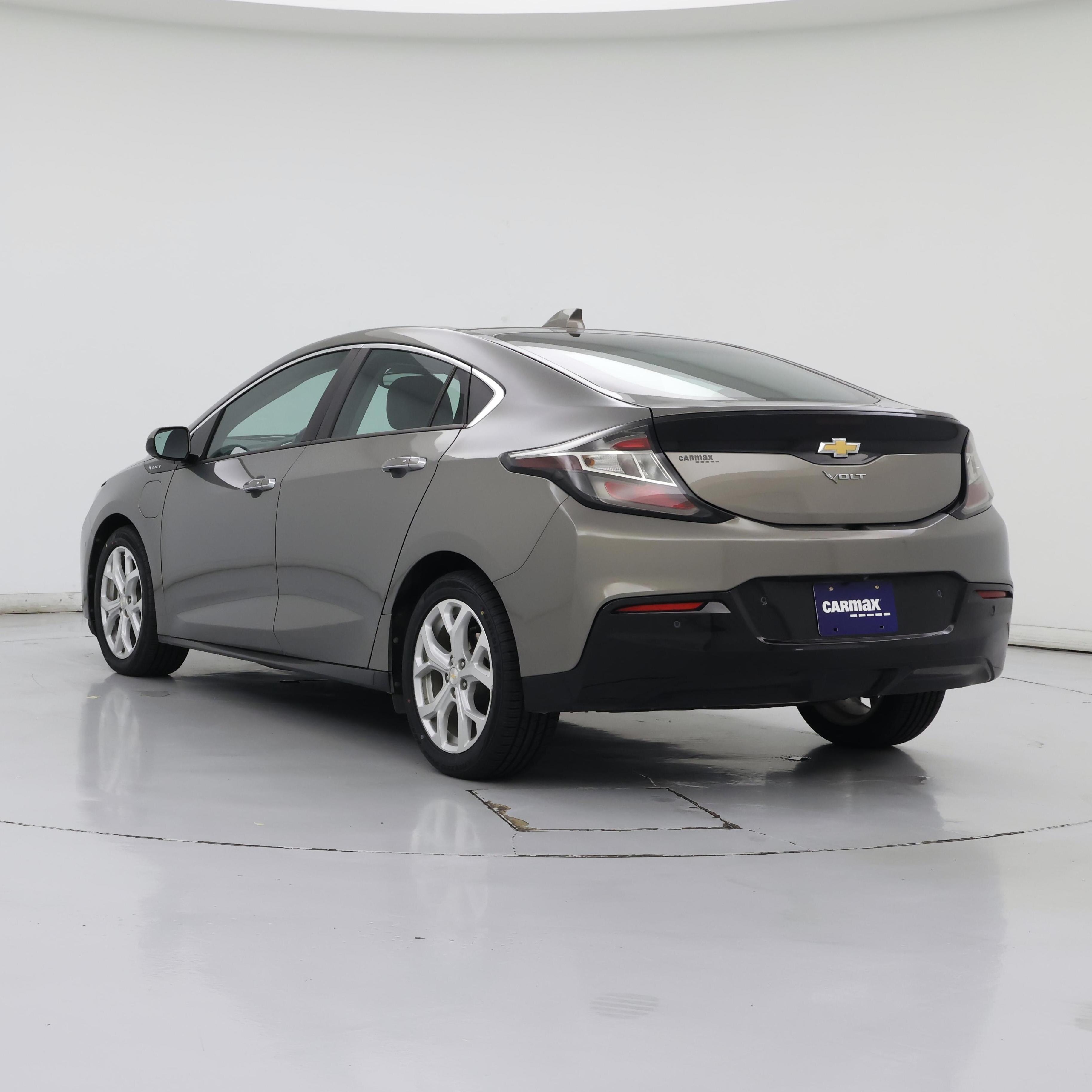 Thumbnail: 2017 Chevrolet Volt - 2