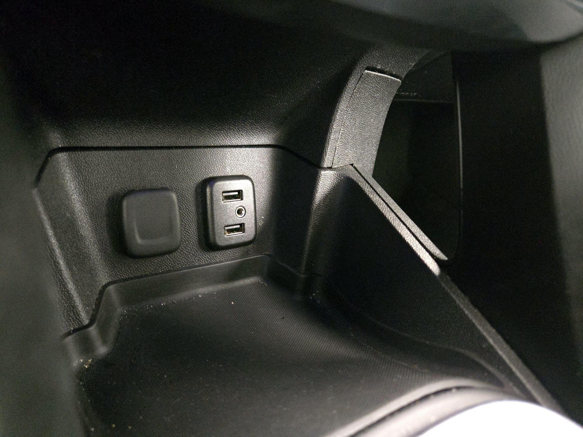 Thumbnail: 2017 Chevrolet Volt - 19