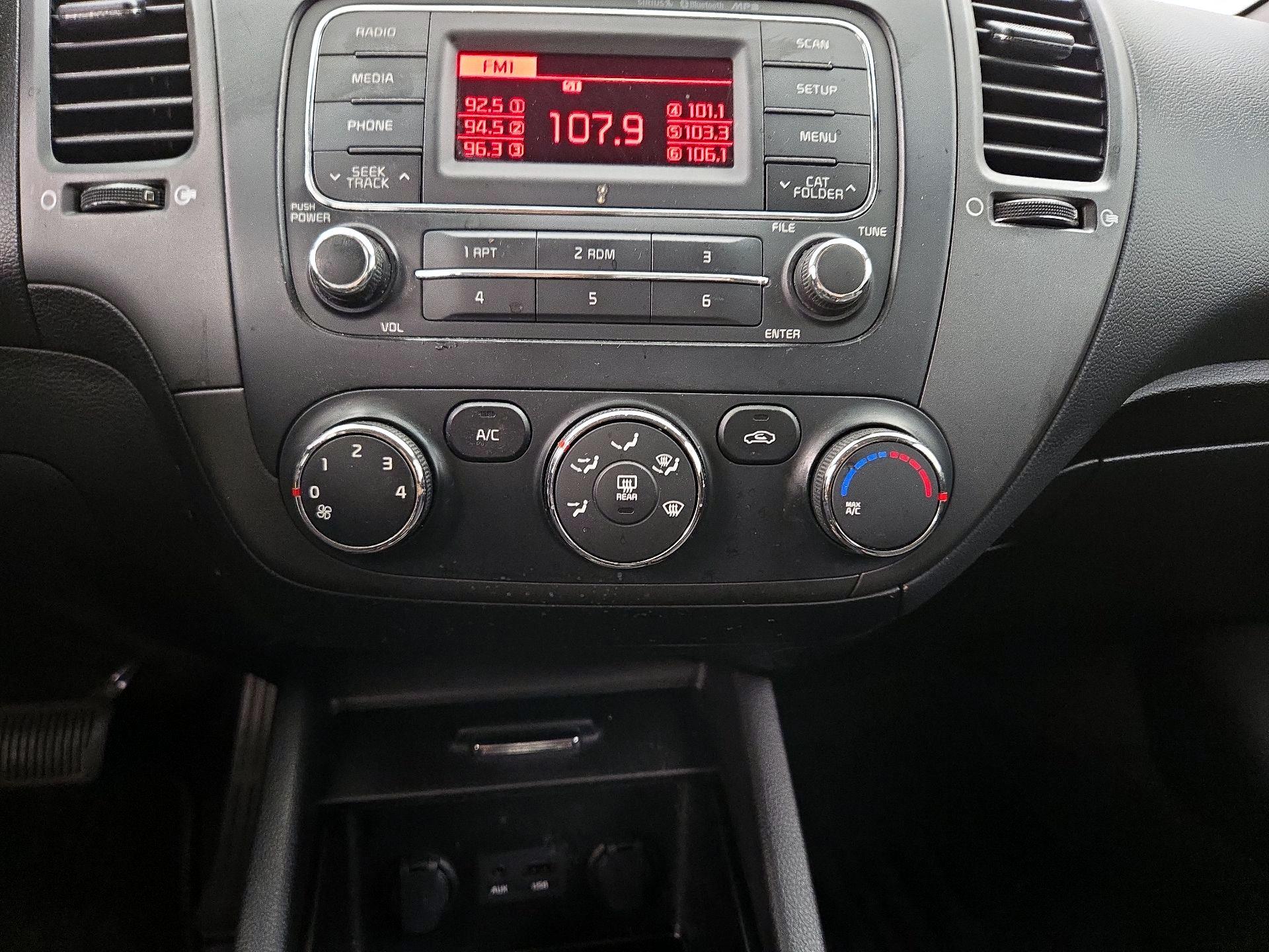 Thumbnail: 2014 Kia Forte - 15