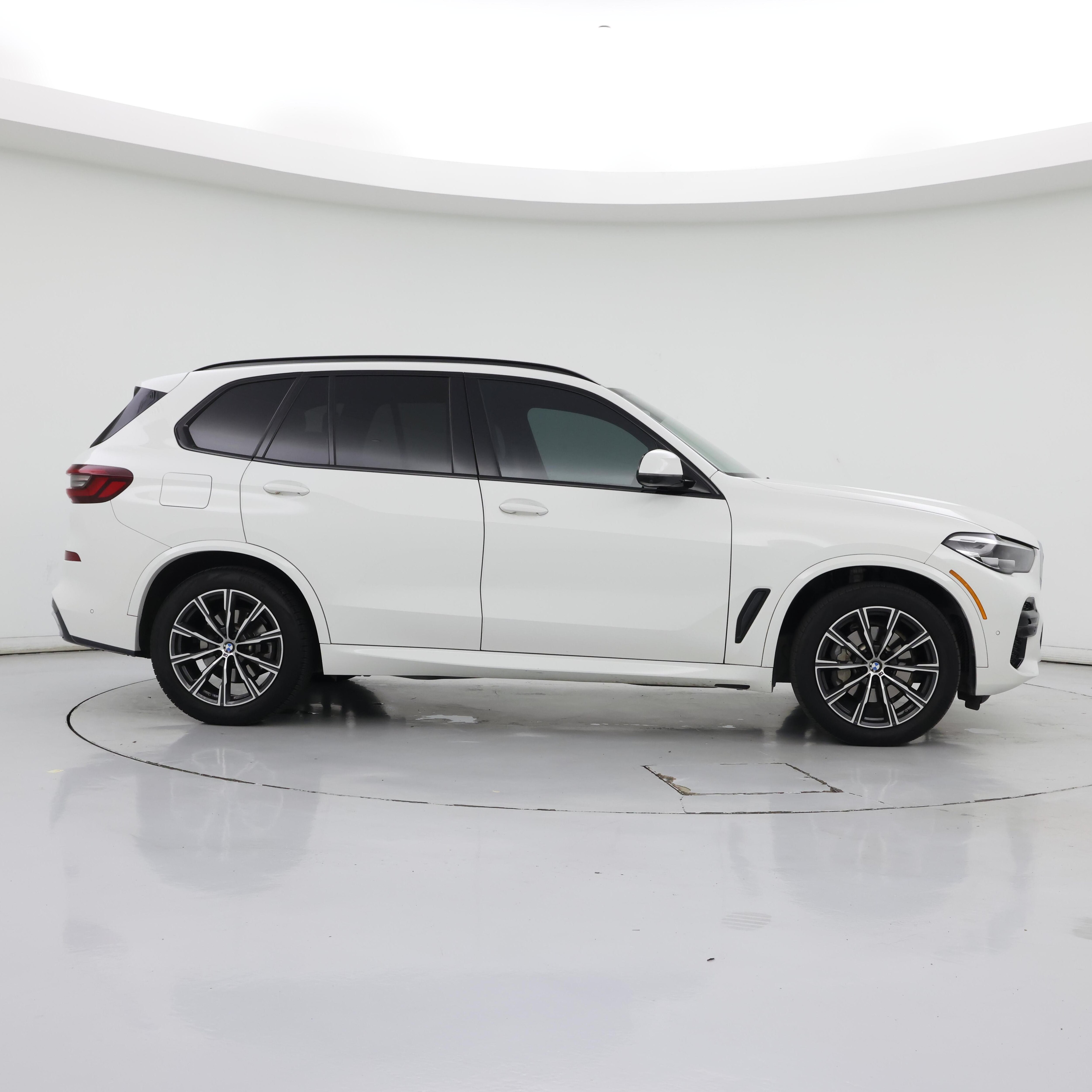 Thumbnail: 2022 BMW X5 - 7