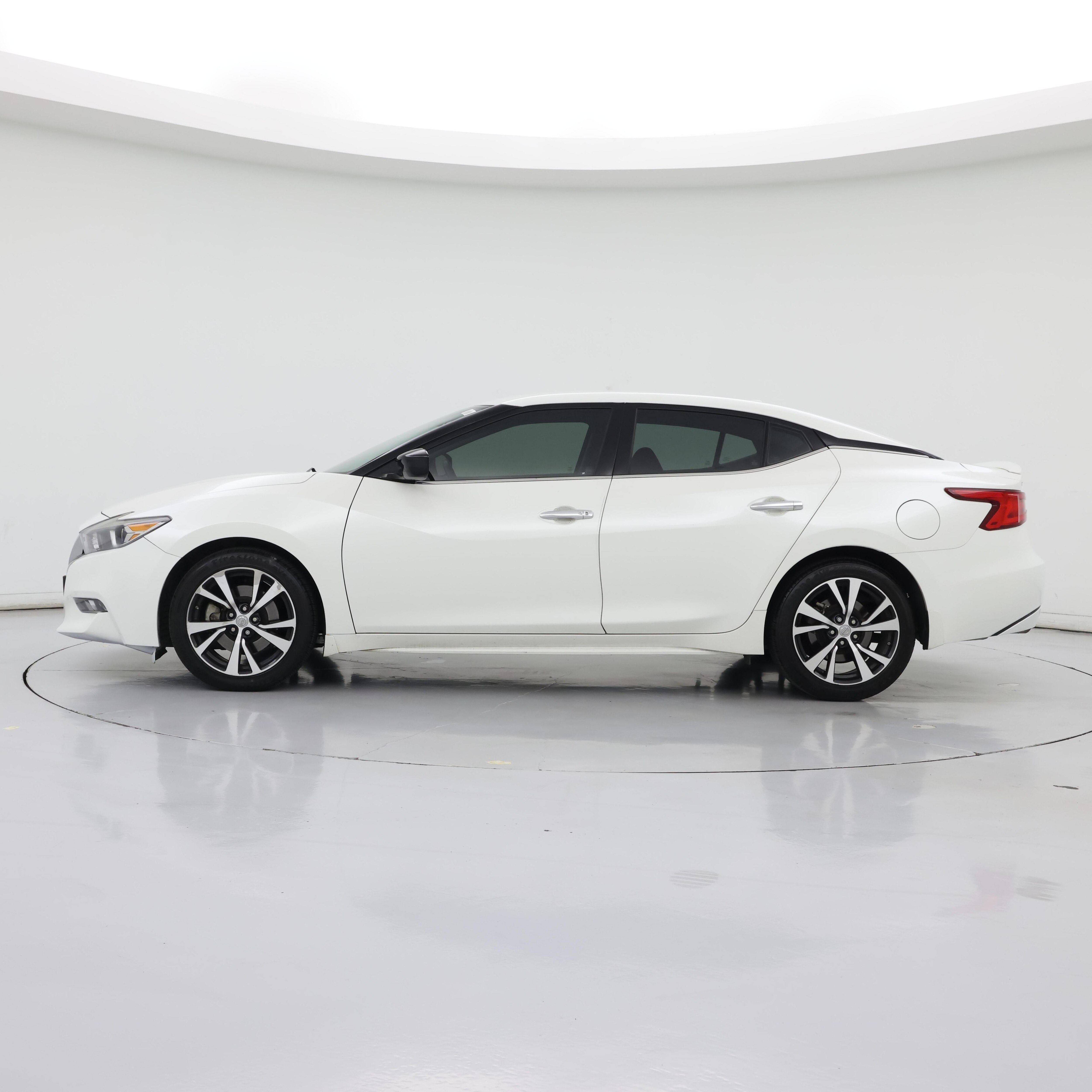 Thumbnail: 2016 Nissan Maxima - 3