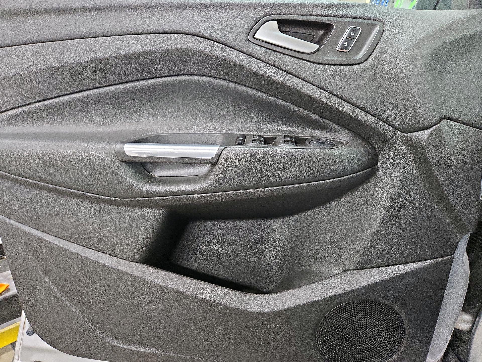 Thumbnail: 2015 Ford Escape - 12