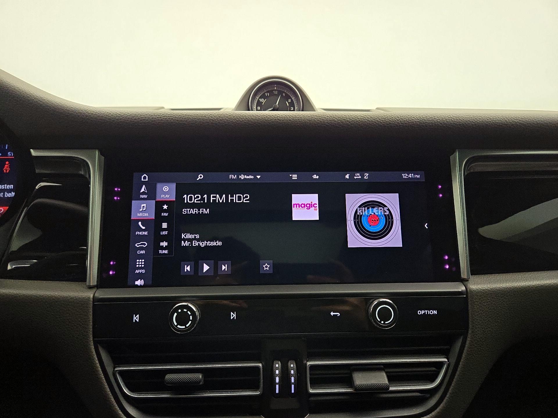 Thumbnail: 2024 Porsche Macan - 16