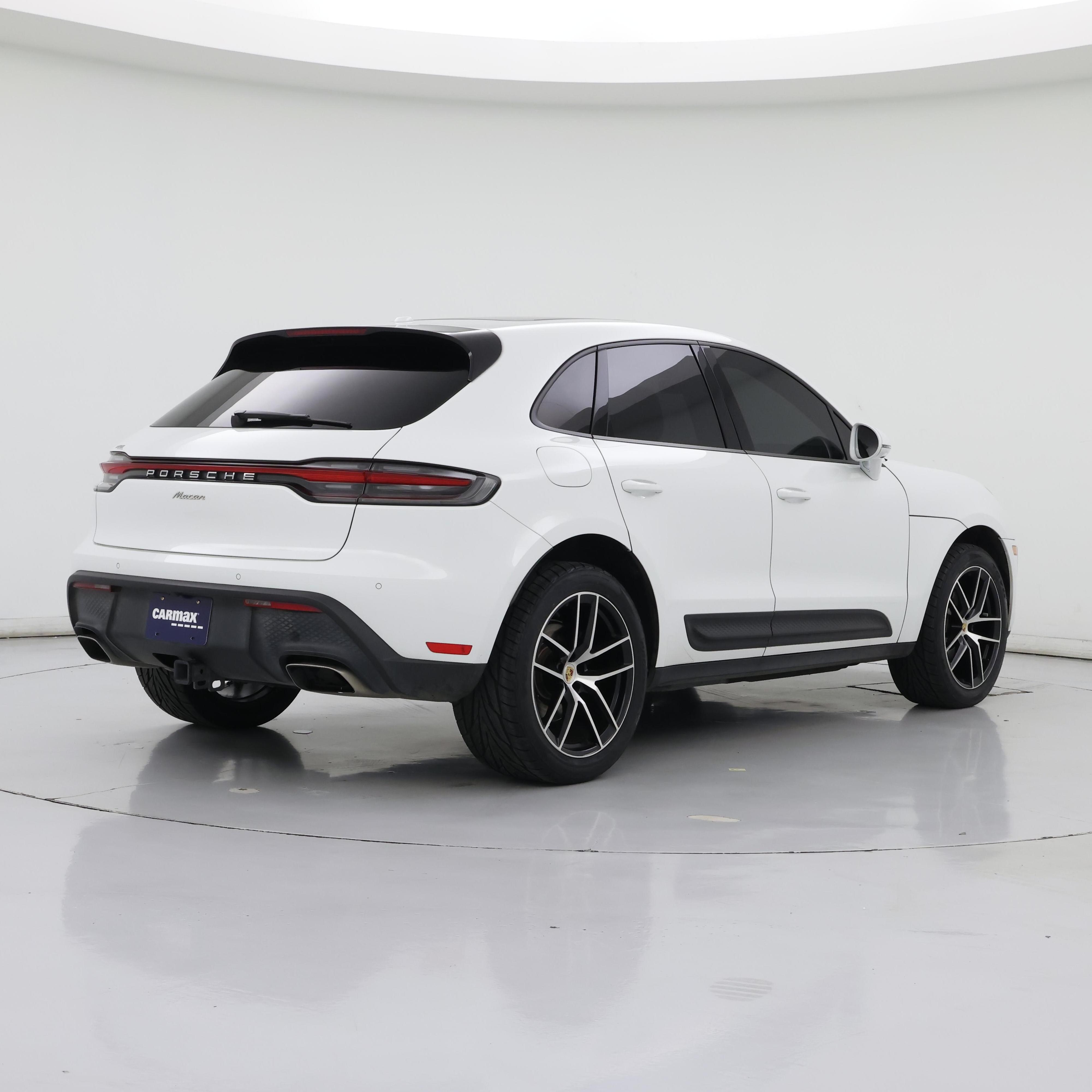 Thumbnail: 2024 Porsche Macan - 8