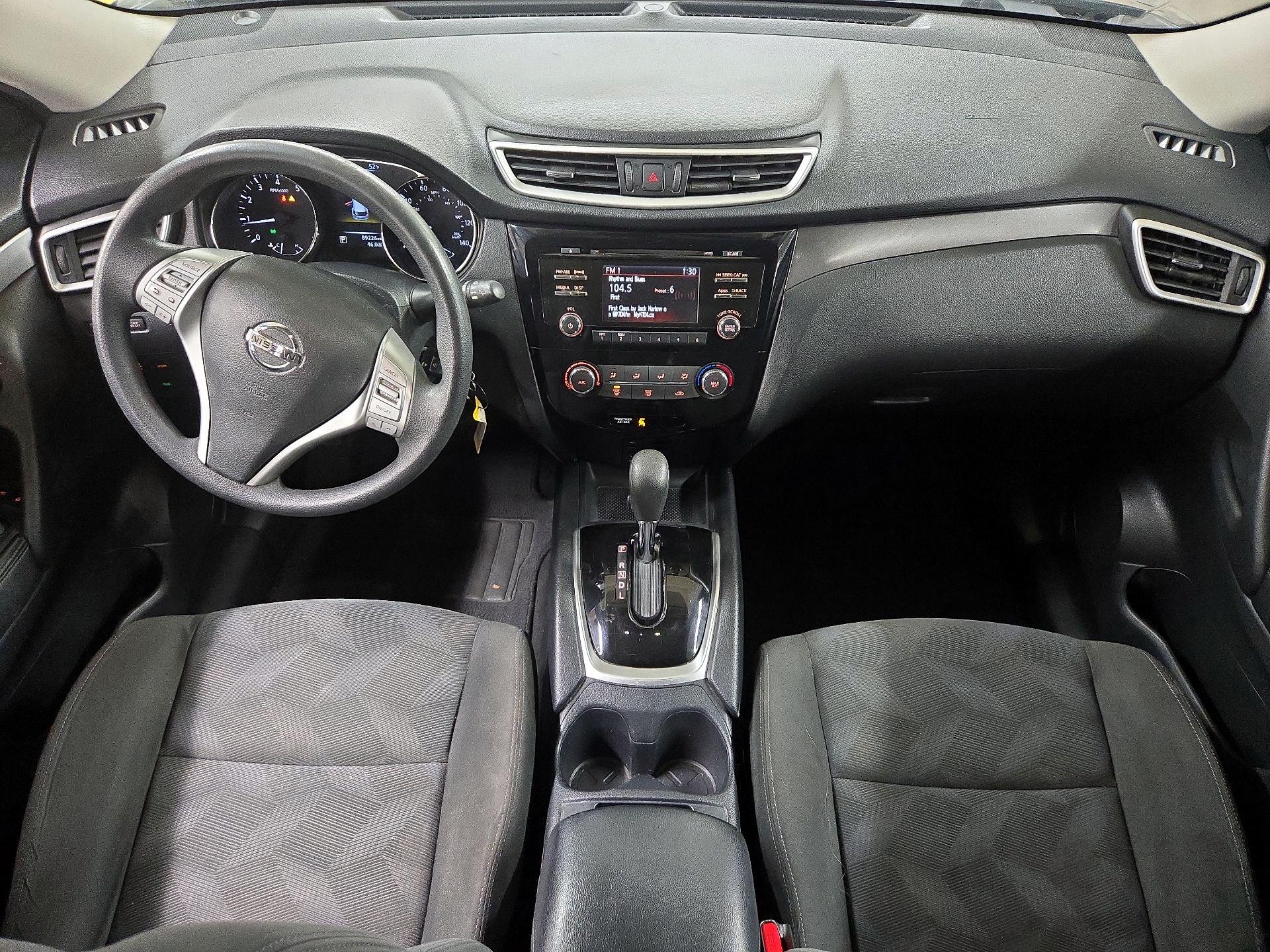 Thumbnail: 2016 Nissan Rogue - 9