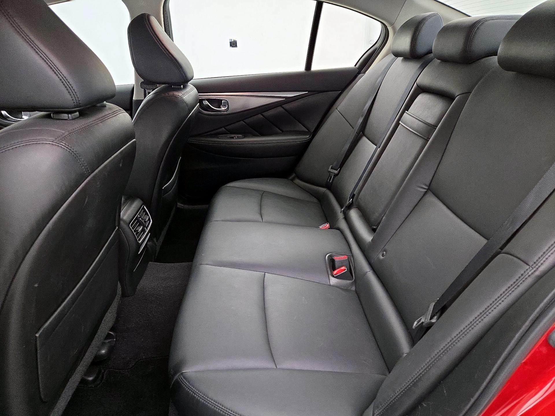 Thumbnail: 2015 INFINITI Q50 - 20