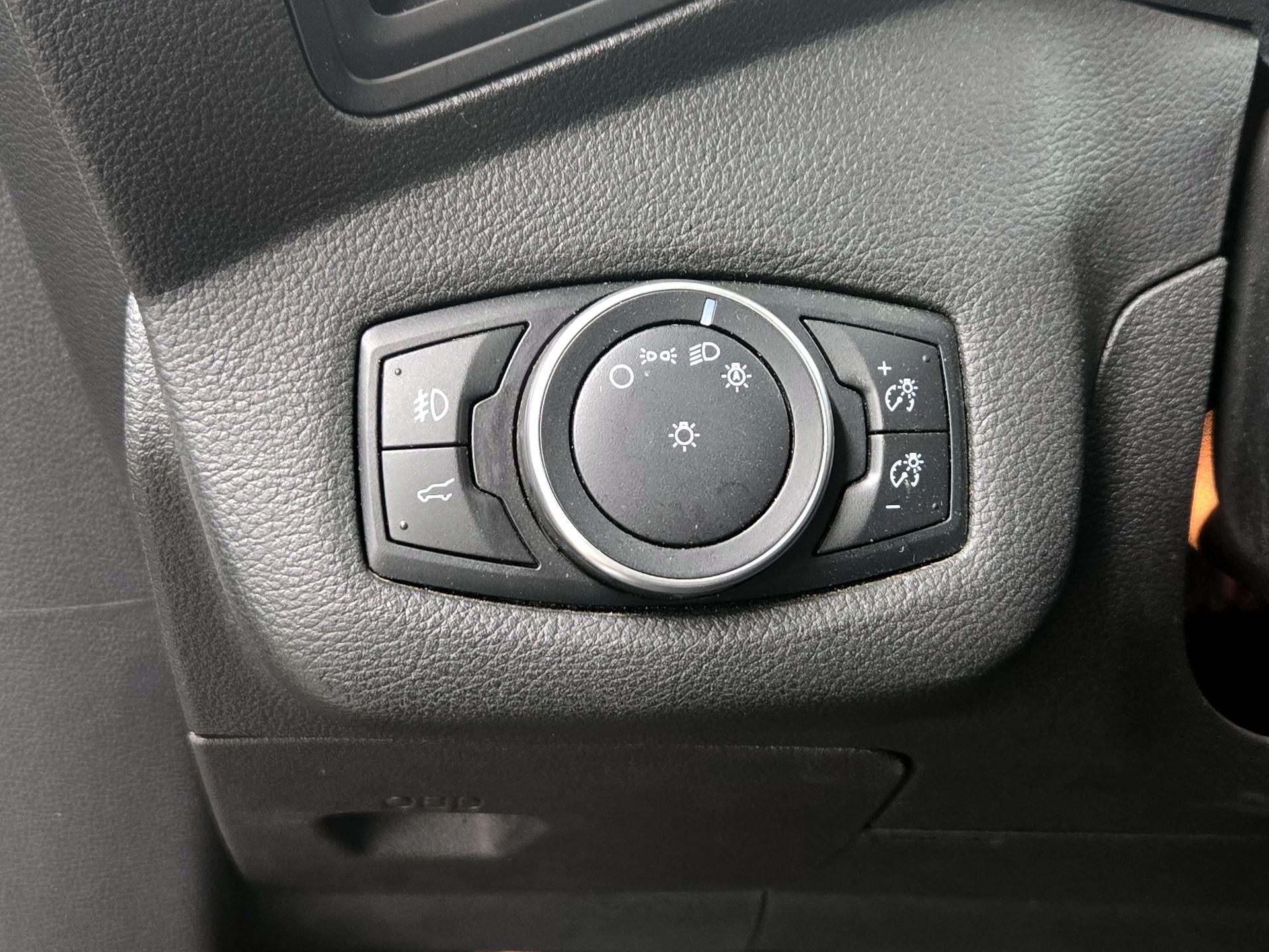 Thumbnail: 2017 Ford Escape - 13