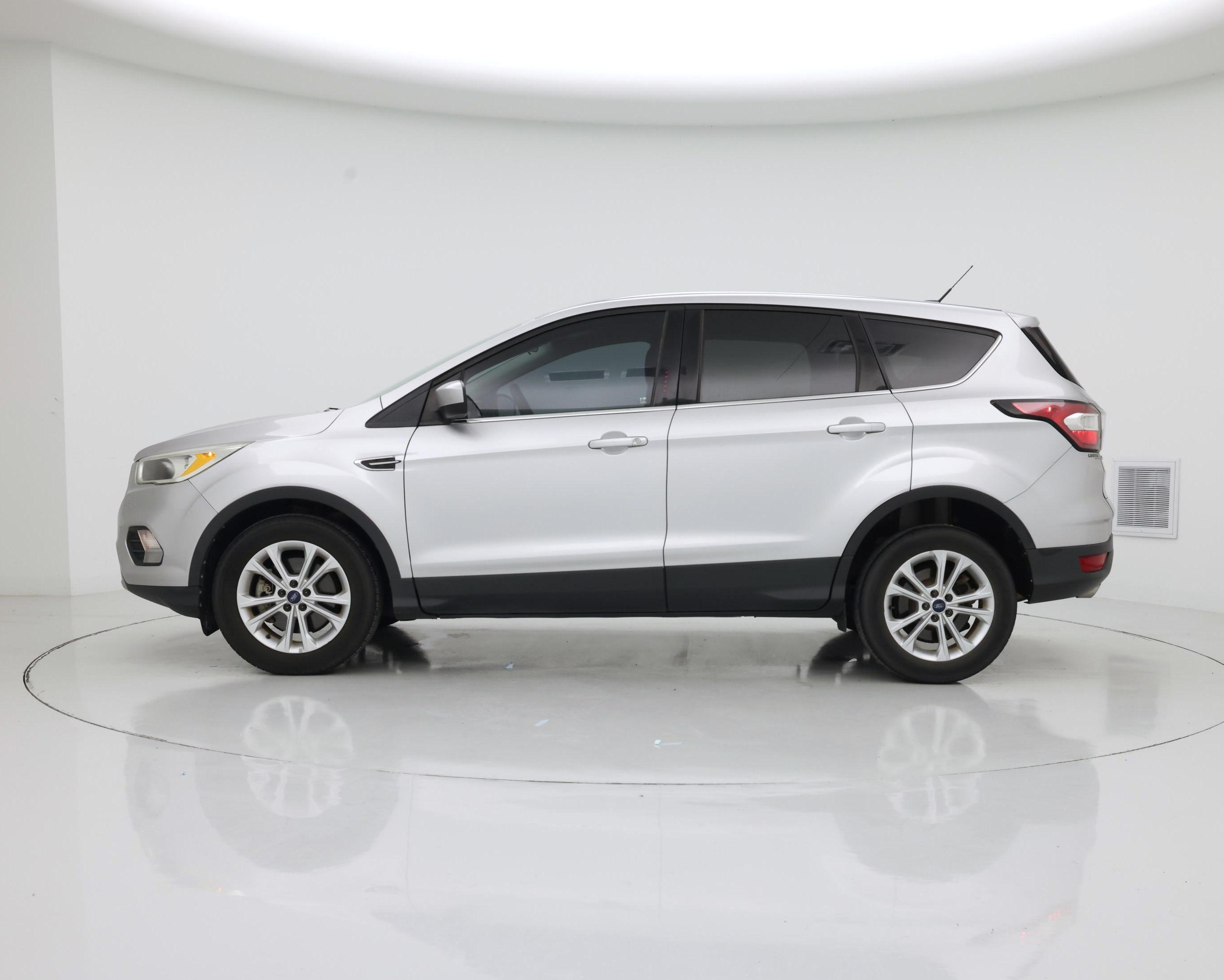 Thumbnail: 2017 Ford Escape - 3