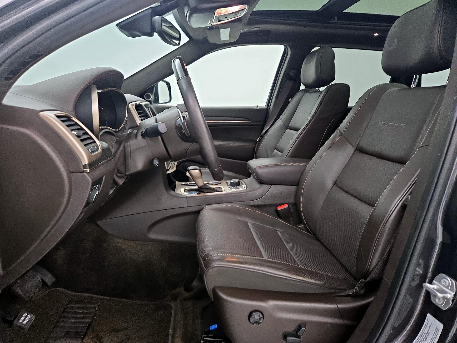 Thumbnail: 2017 Jeep Grand Cherokee - 11