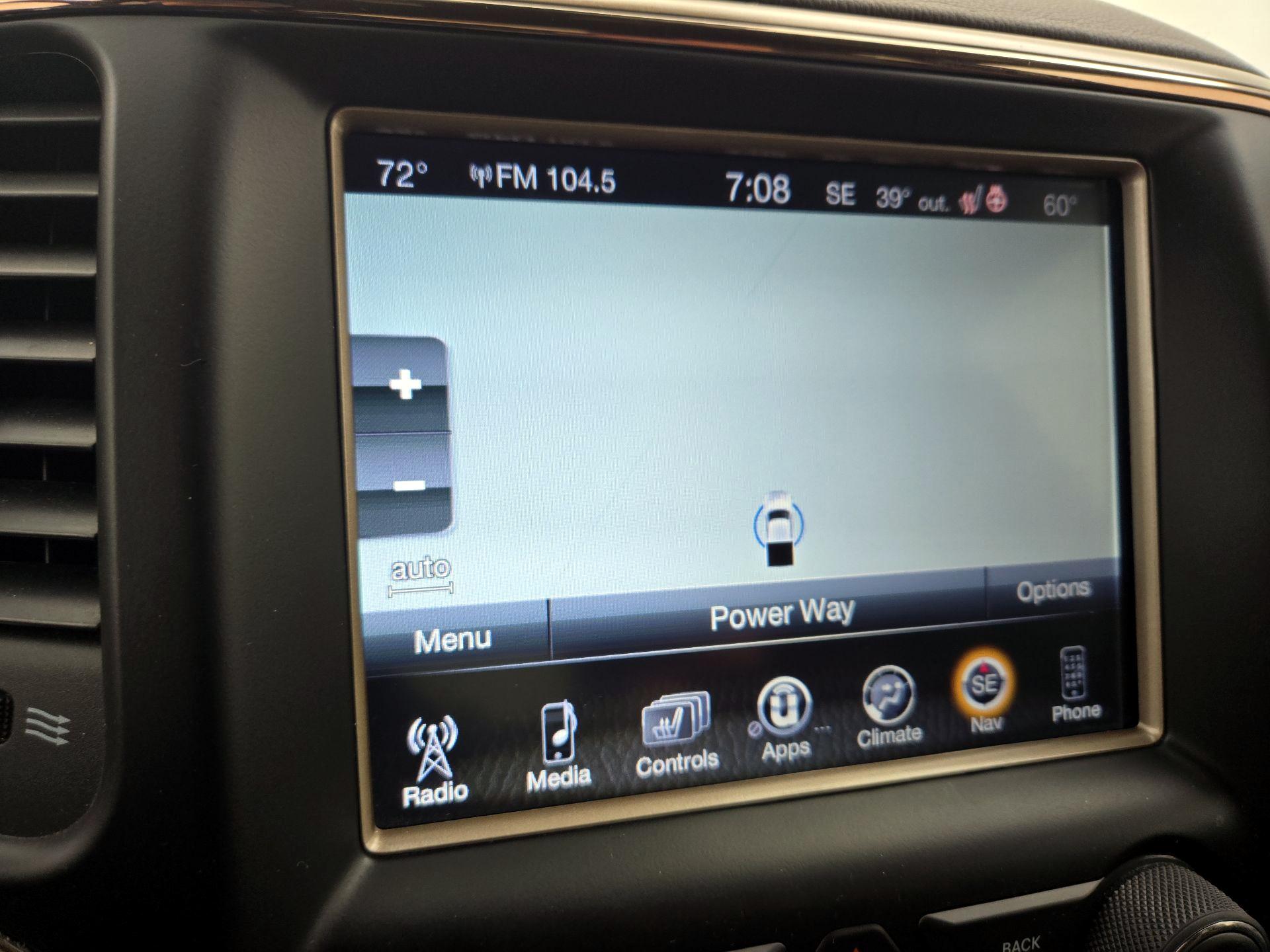 Thumbnail: 2017 Jeep Grand Cherokee - 13