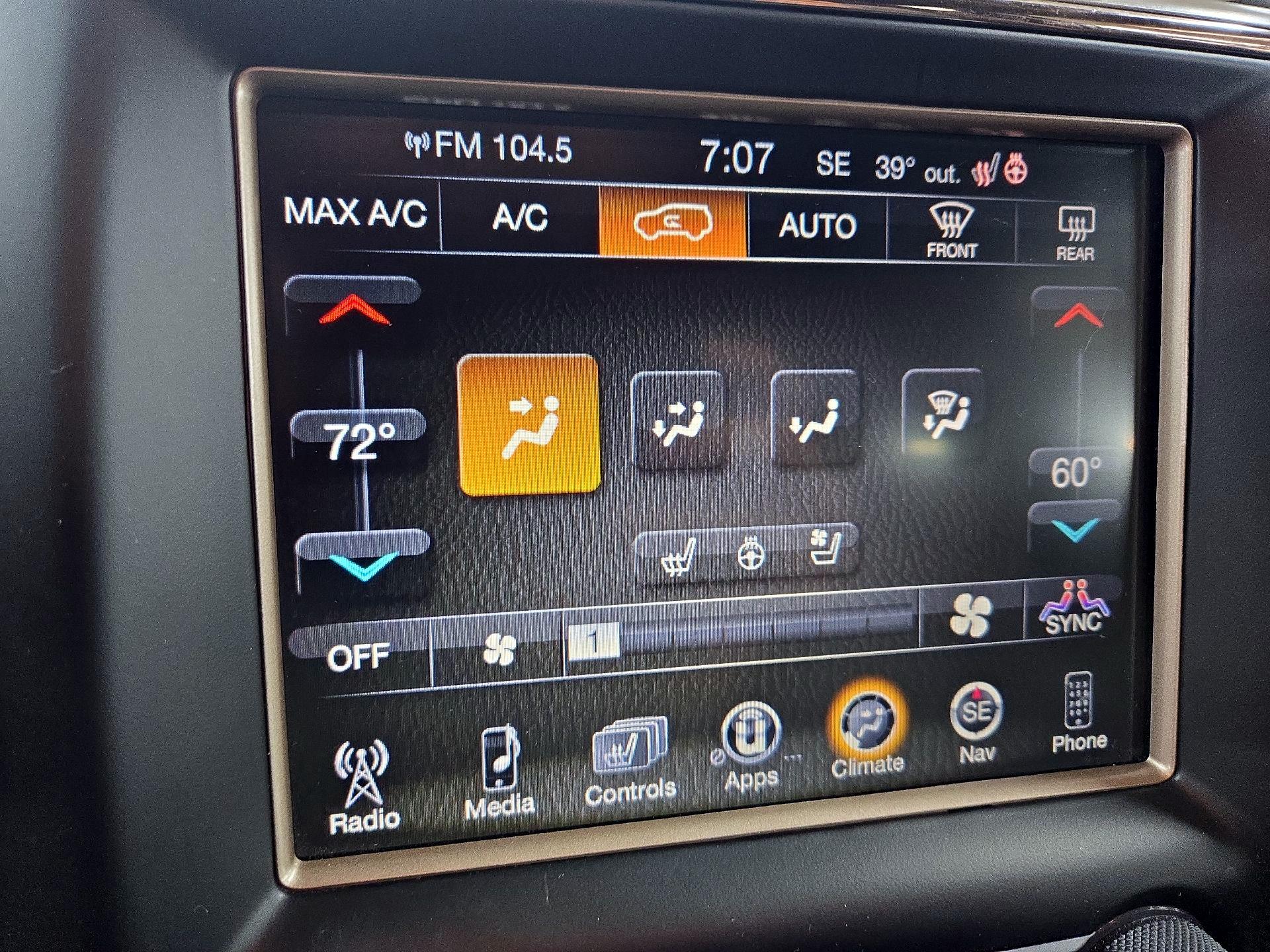 Thumbnail: 2017 Jeep Grand Cherokee - 16