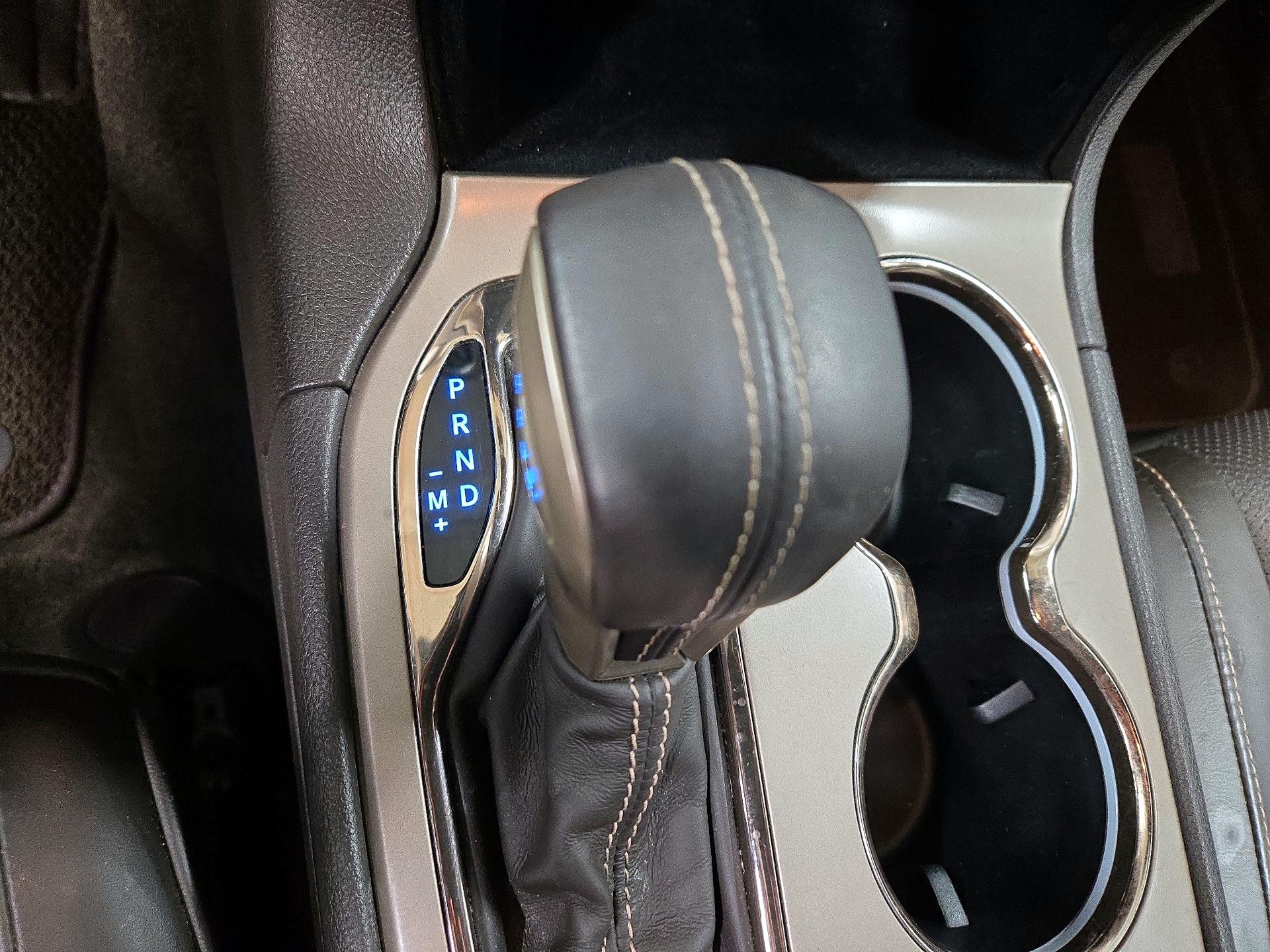 Thumbnail: 2017 Jeep Grand Cherokee - 17