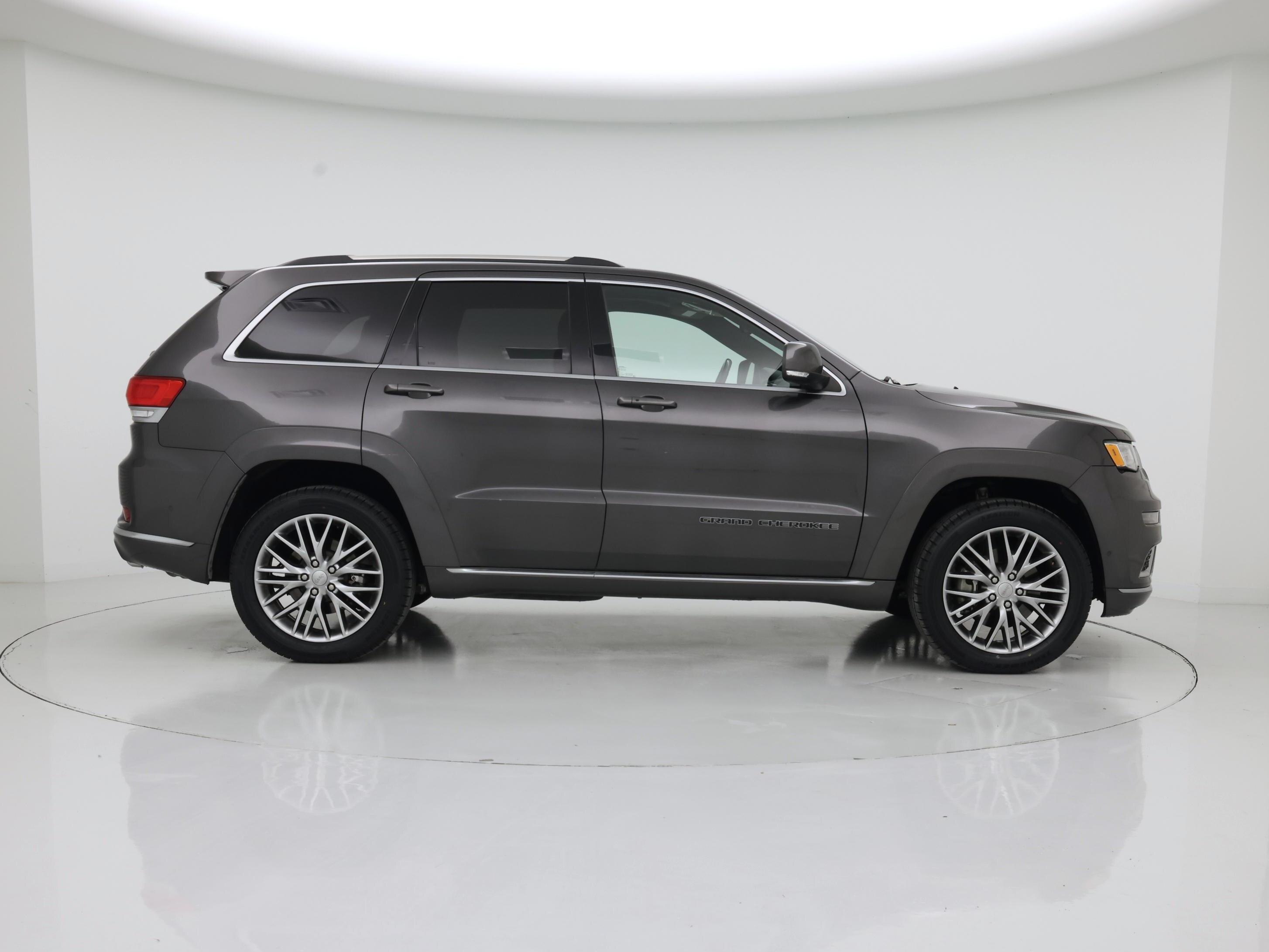 Thumbnail: 2017 Jeep Grand Cherokee - 7