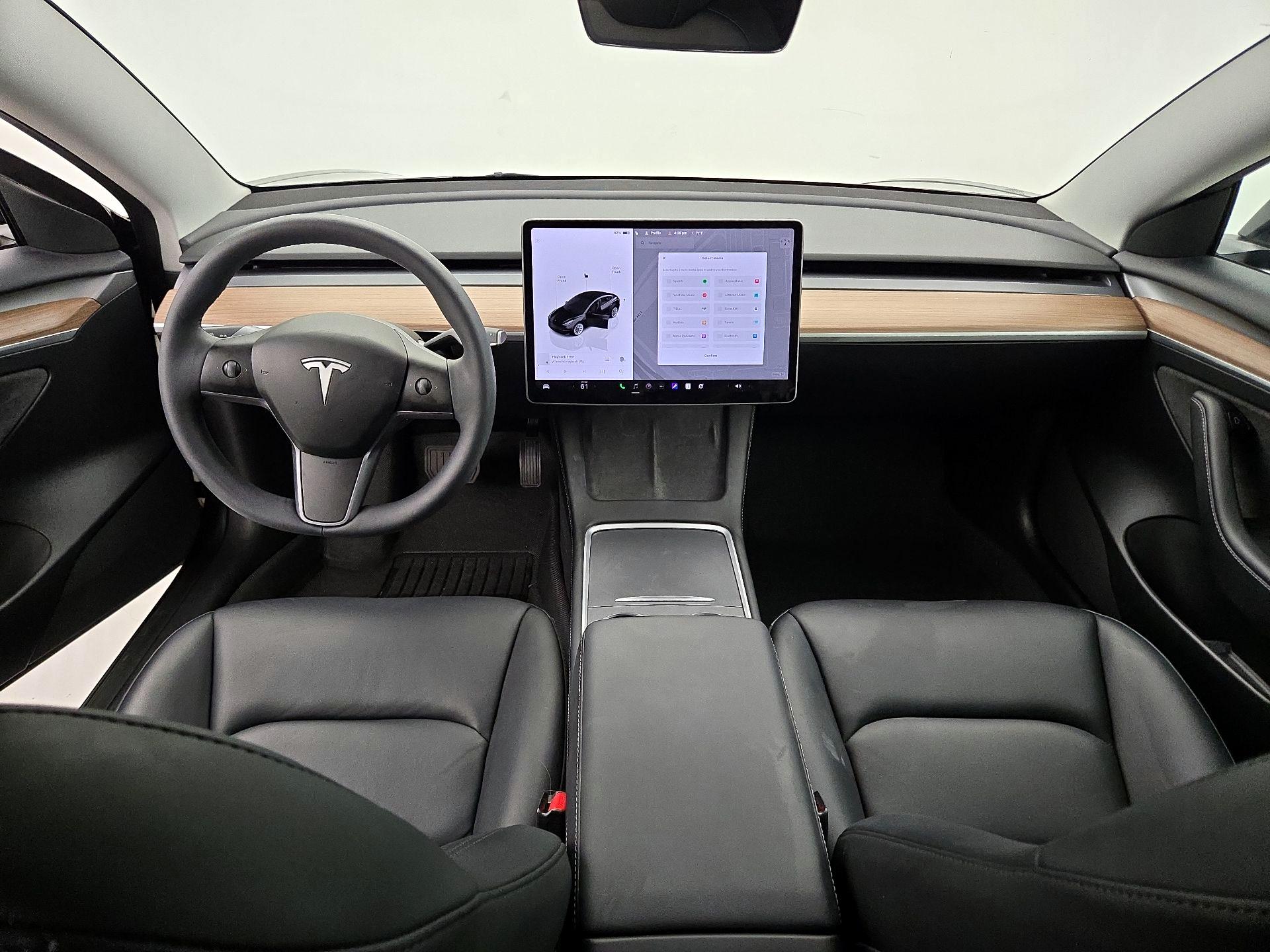 Thumbnail: 2023 Tesla Model 3 - 9