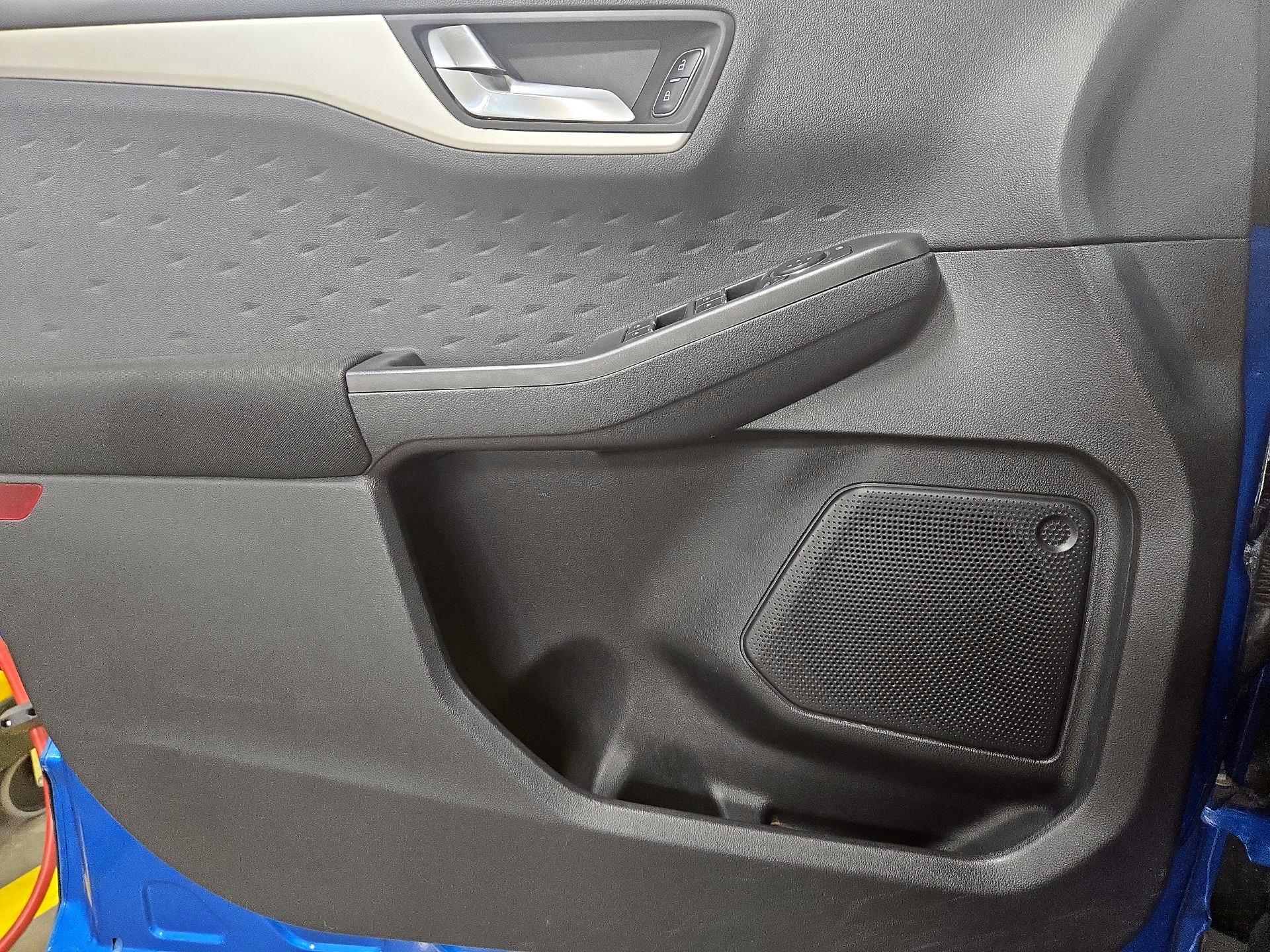 Thumbnail: 2020 Ford Escape - 12