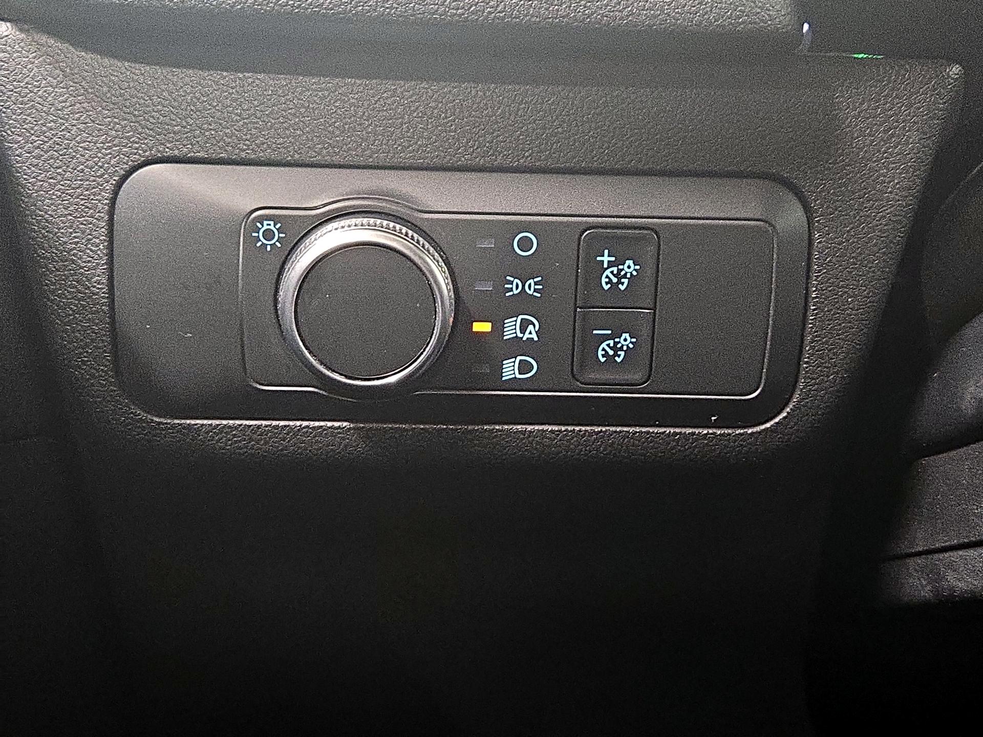 Thumbnail: 2020 Ford Escape - 13