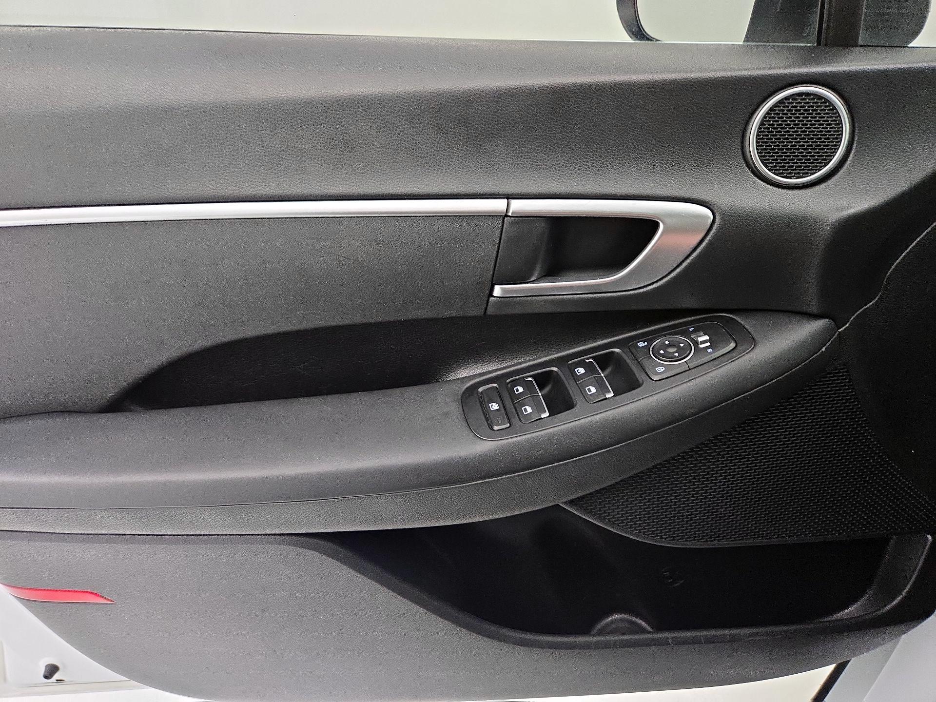 Thumbnail: 2022 Hyundai Sonata - 12