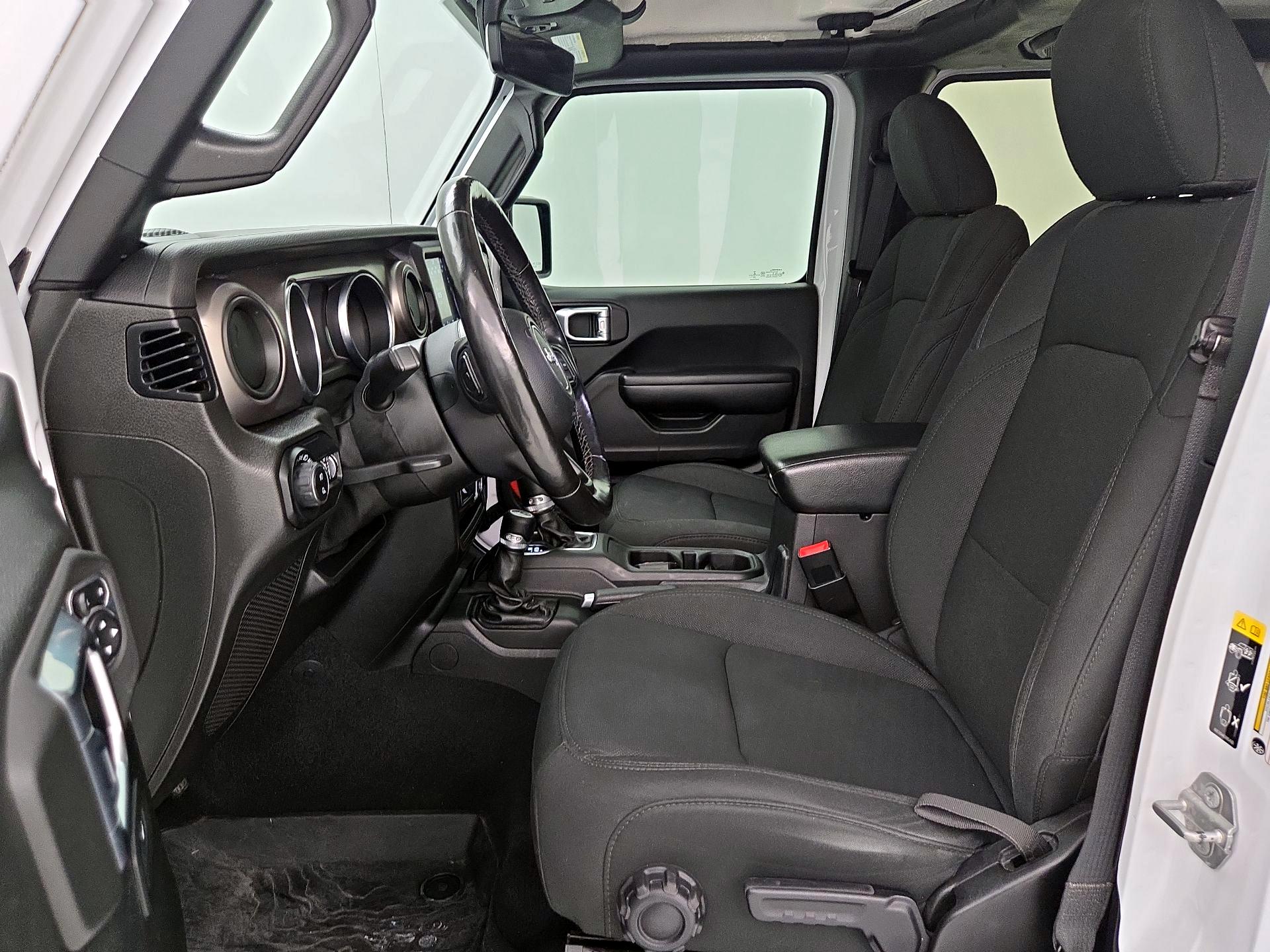 Thumbnail: 2020 Jeep Gladiator - 11