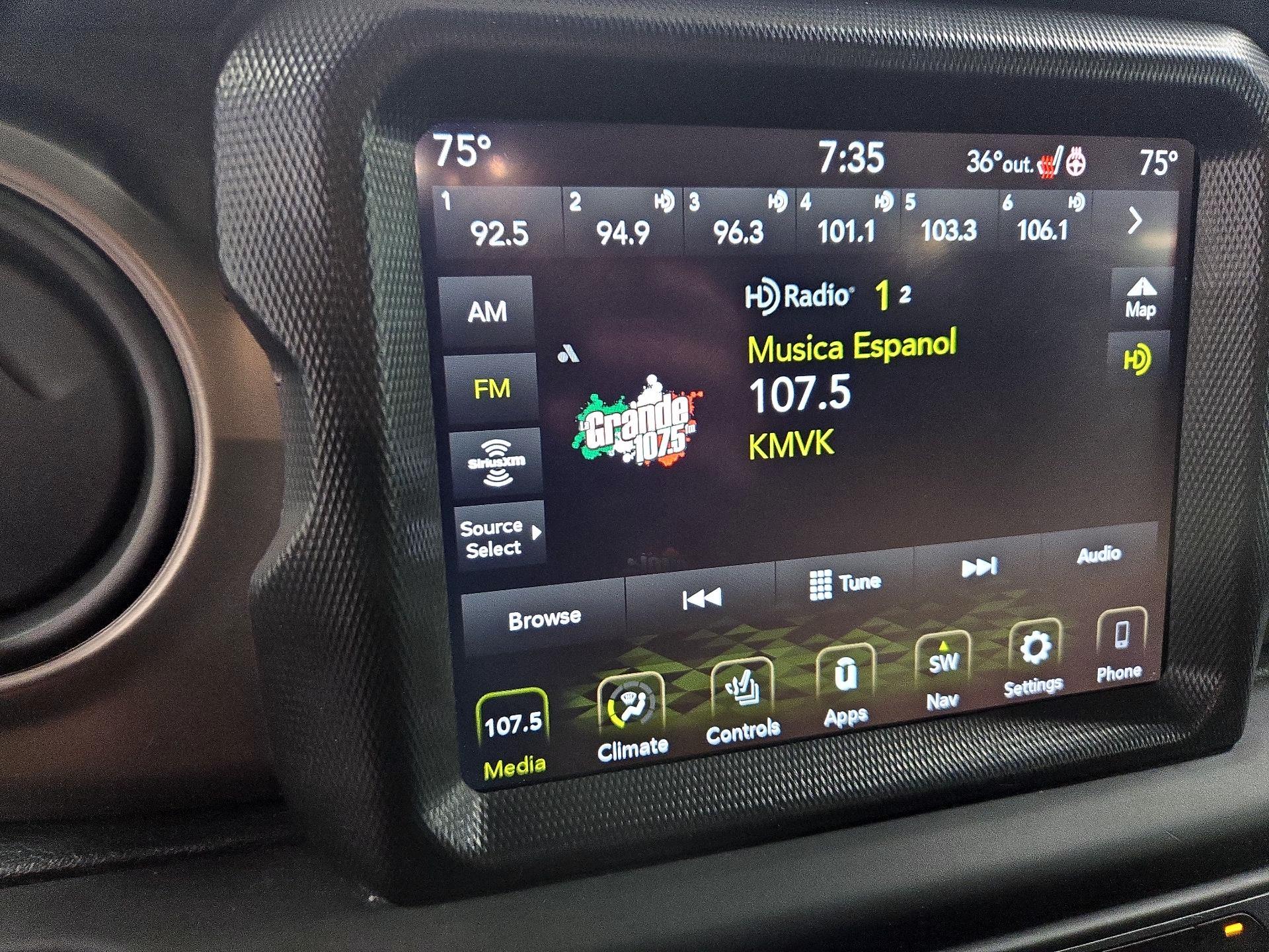 Thumbnail: 2020 Jeep Gladiator - 16