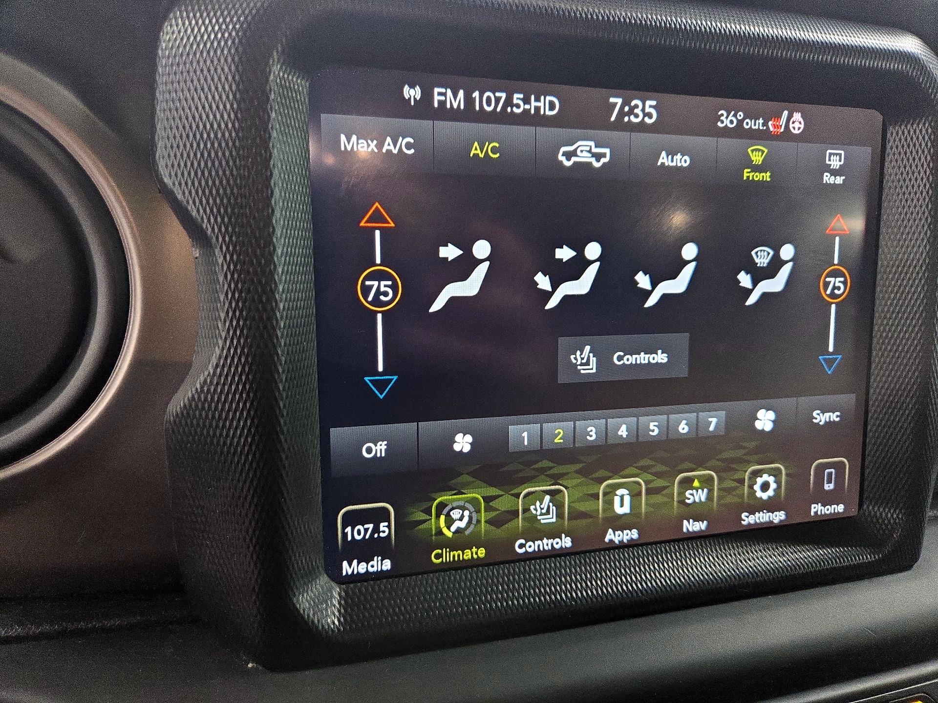 Thumbnail: 2020 Jeep Gladiator - 17