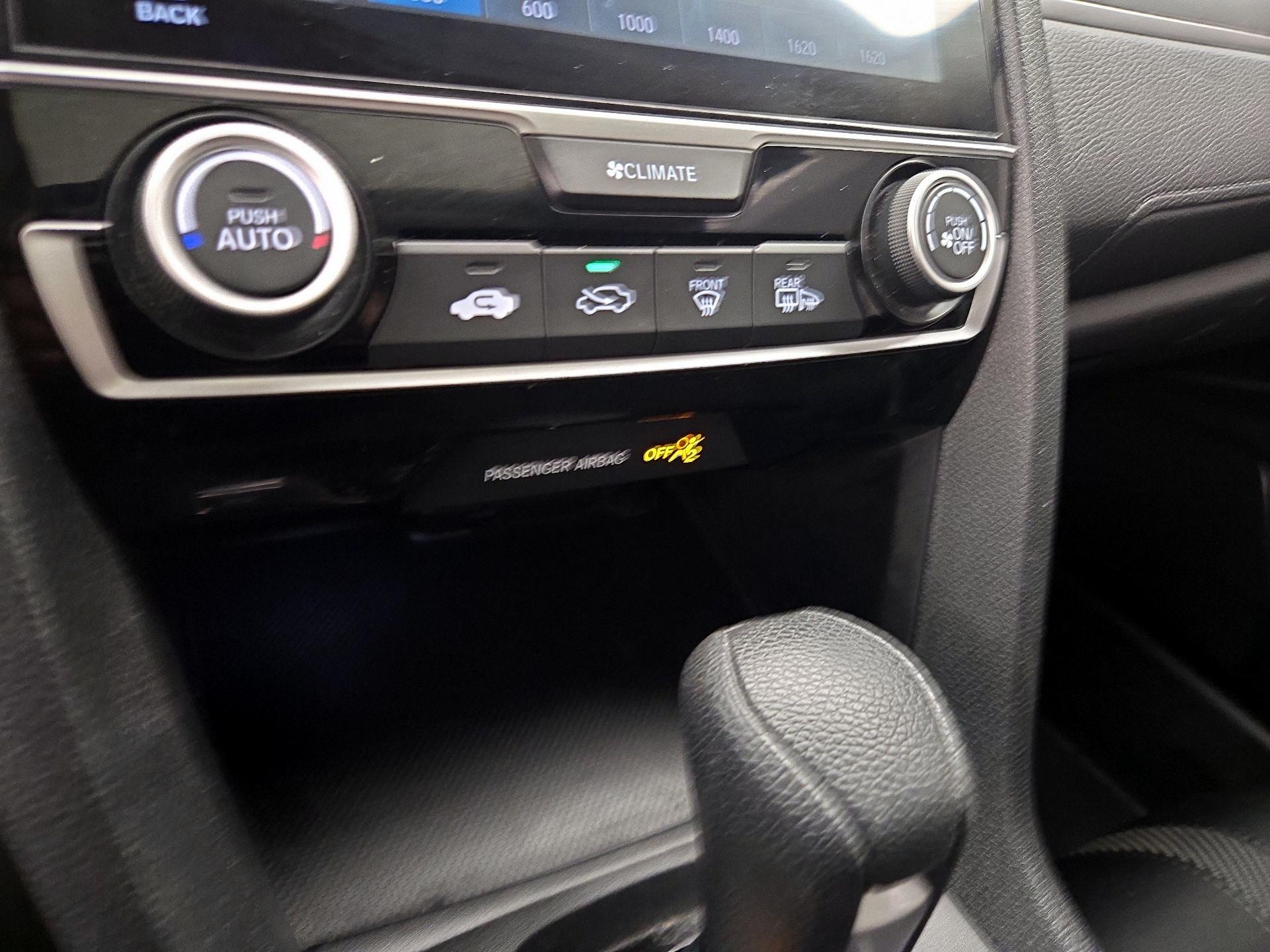 Thumbnail: 2018 Honda Civic - 16