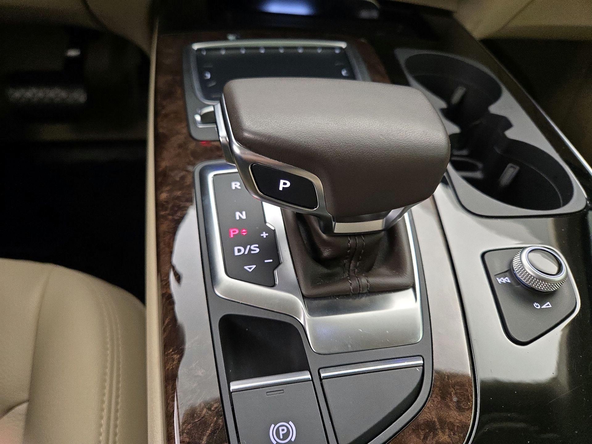 Thumbnail: 2018 Audi Q7 - 18