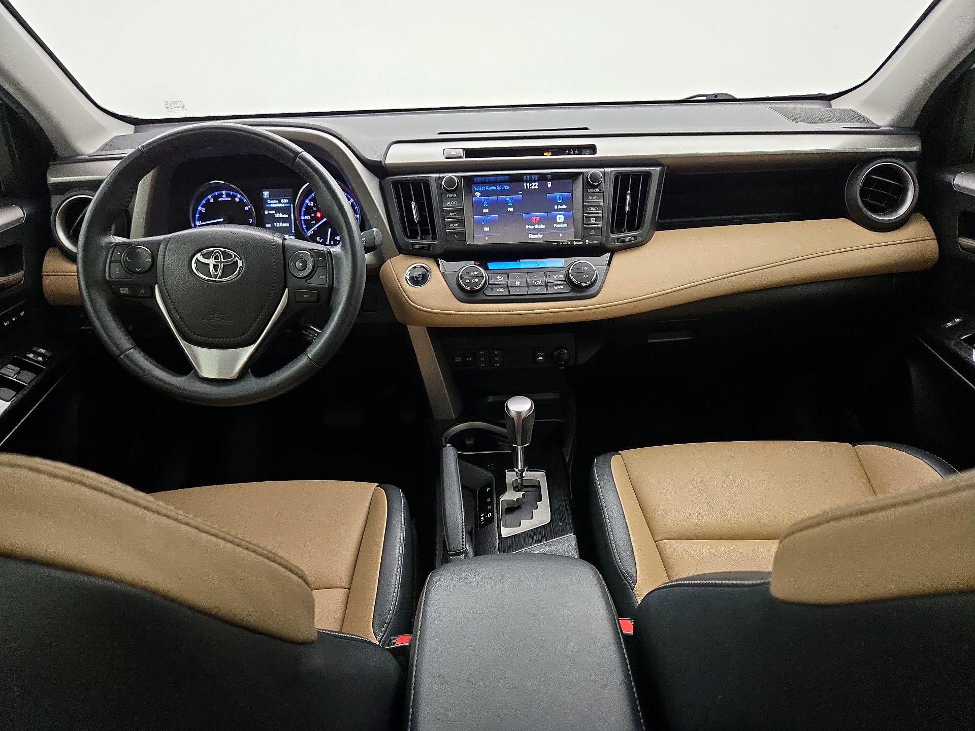 Thumbnail: 2017 Toyota RAV4 - 9