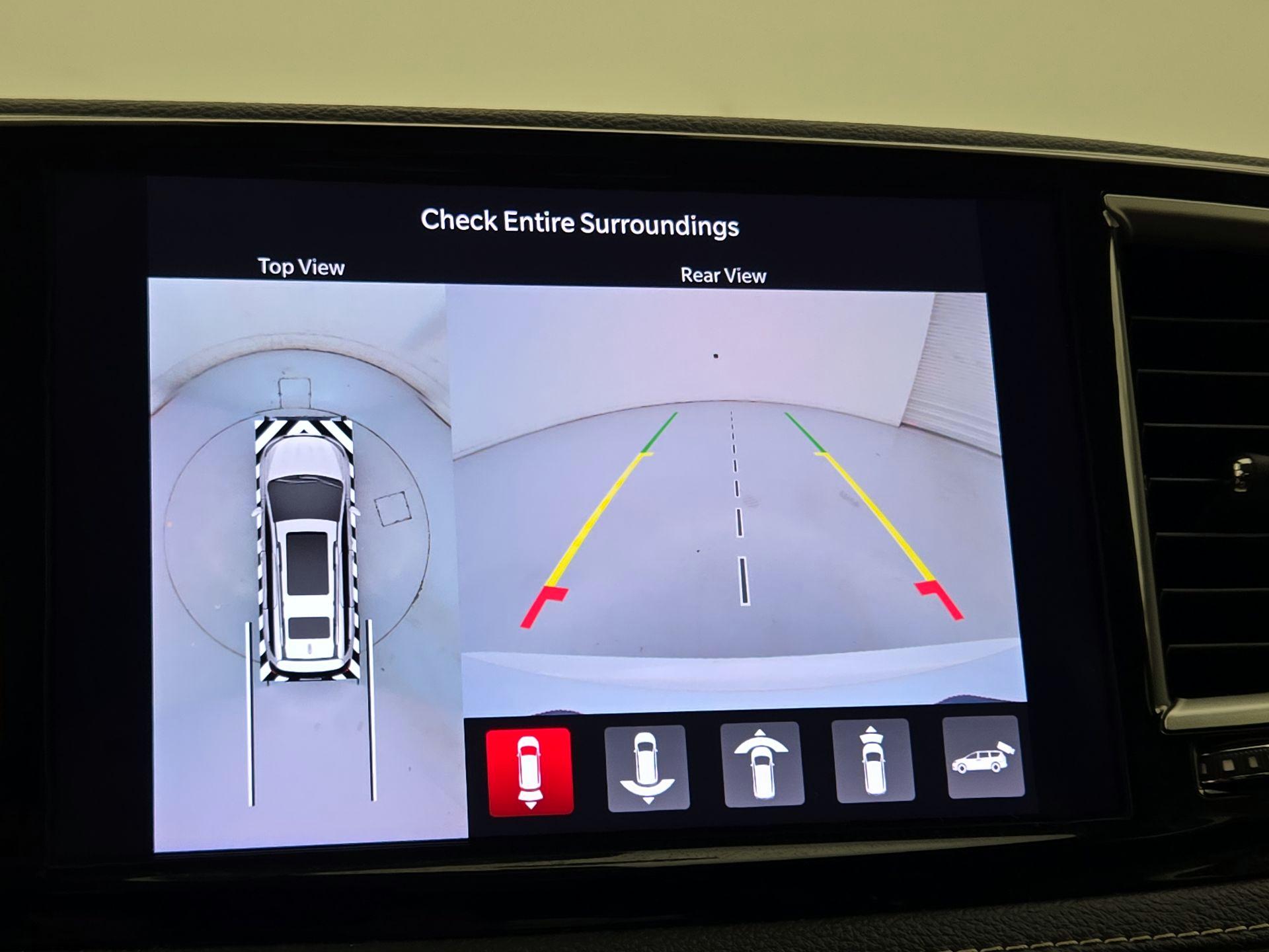 Thumbnail: 2023 Chrysler Pacifica - 15