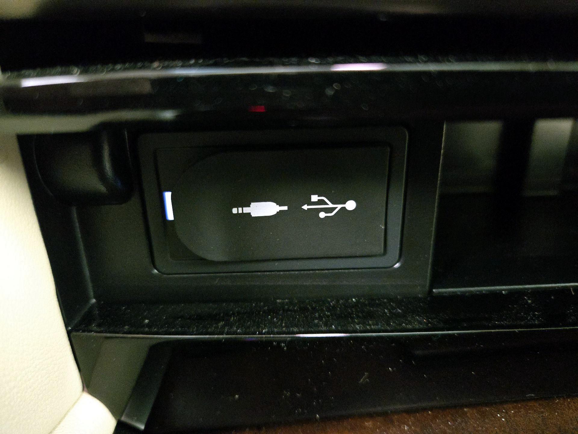 Thumbnail: 2016 Lexus LX - 19