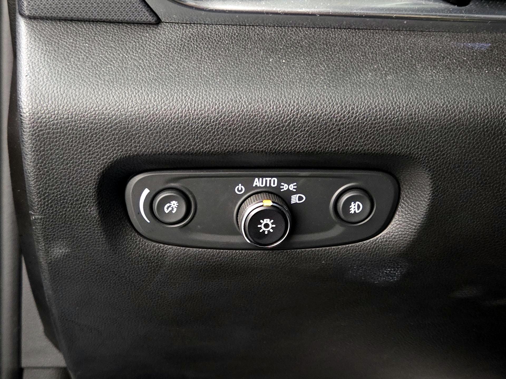 Thumbnail: 2019 Chevrolet Traverse - 13