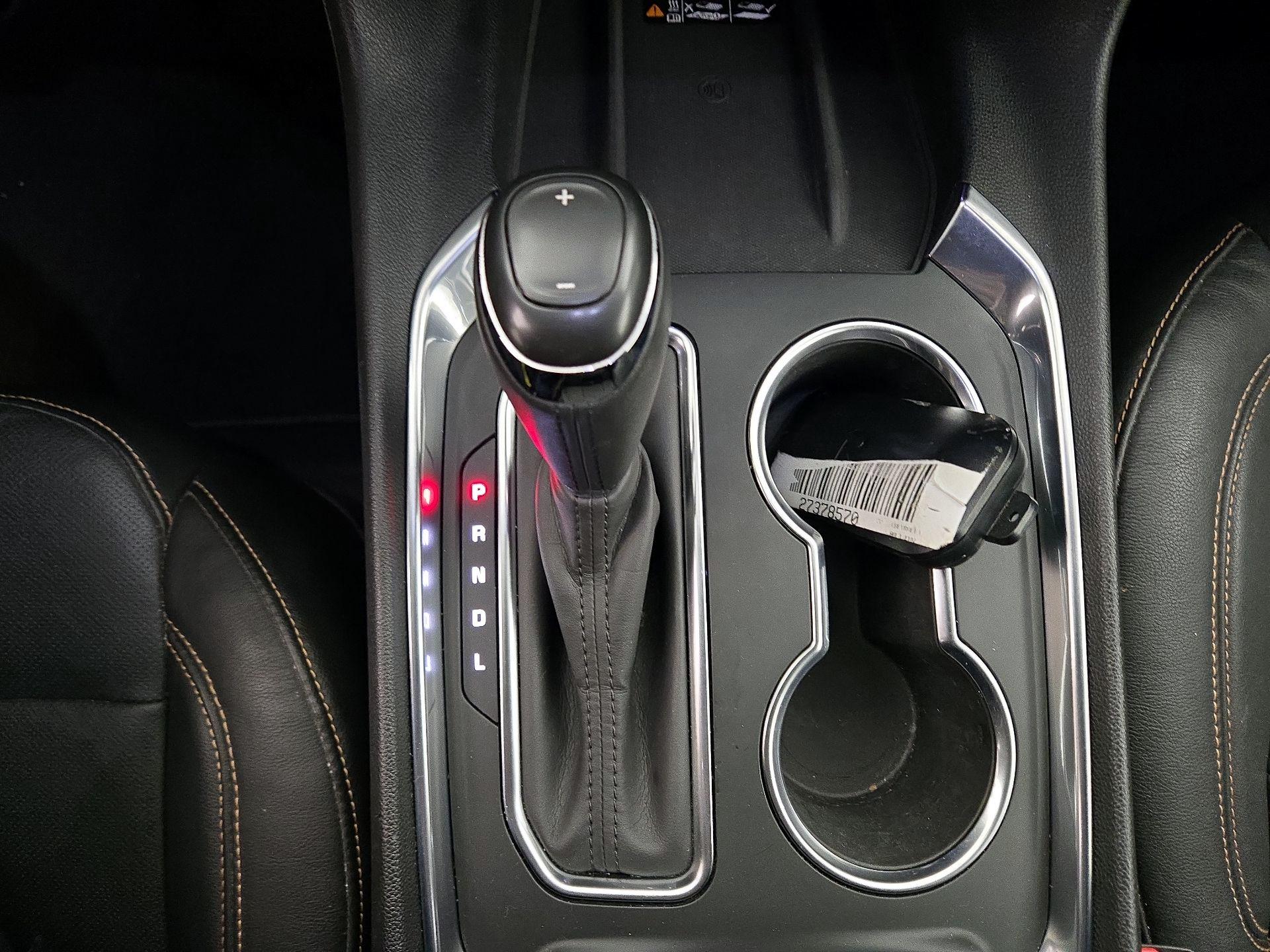 Thumbnail: 2019 Chevrolet Traverse - 18