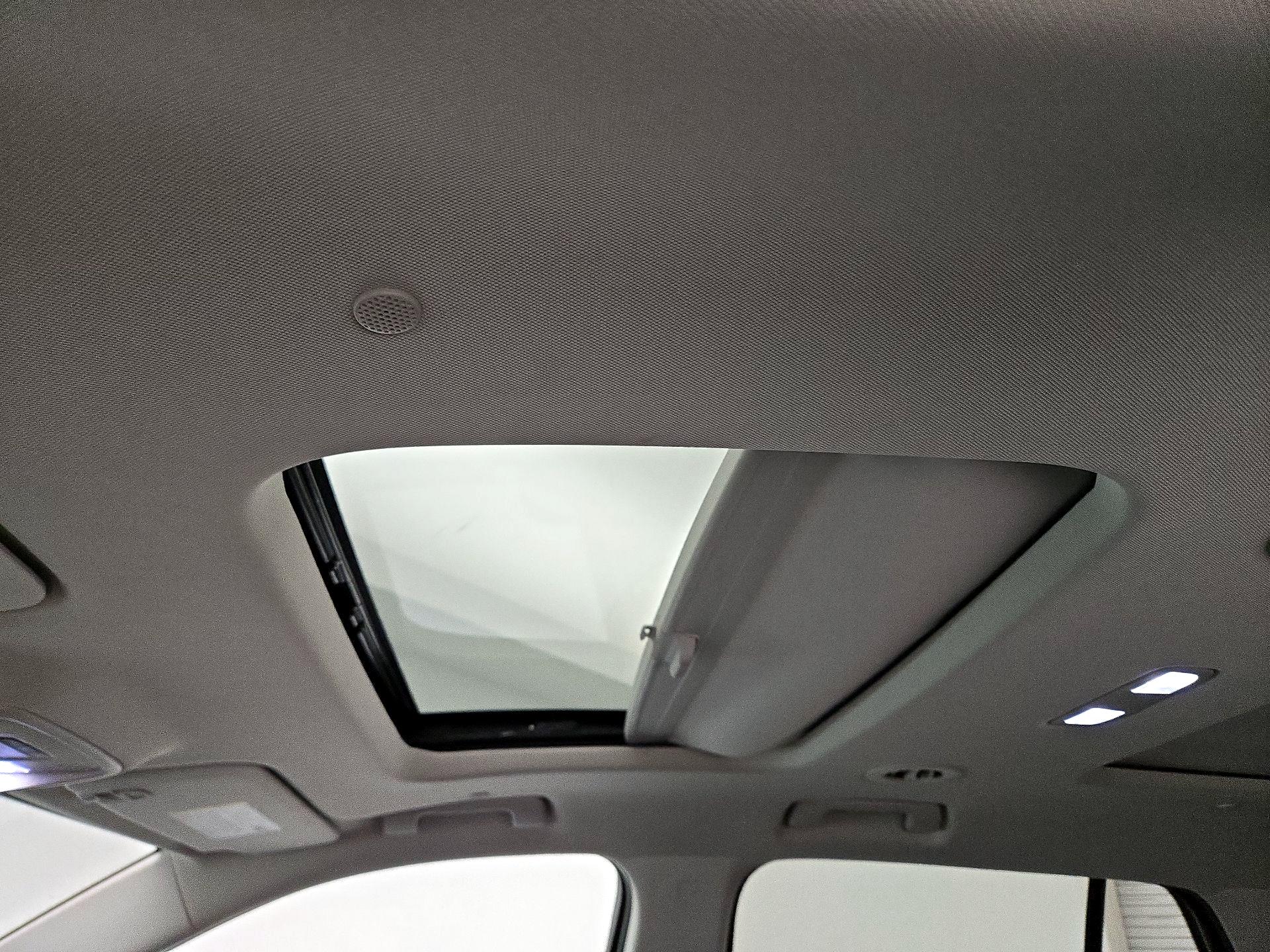 Thumbnail: 2019 Chevrolet Traverse - 20