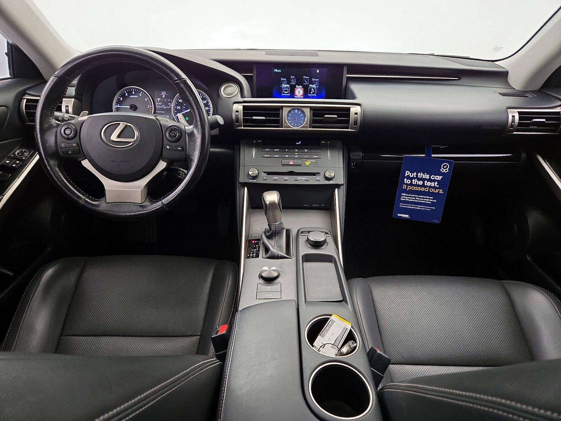 Thumbnail: 2016 Lexus IS - 9