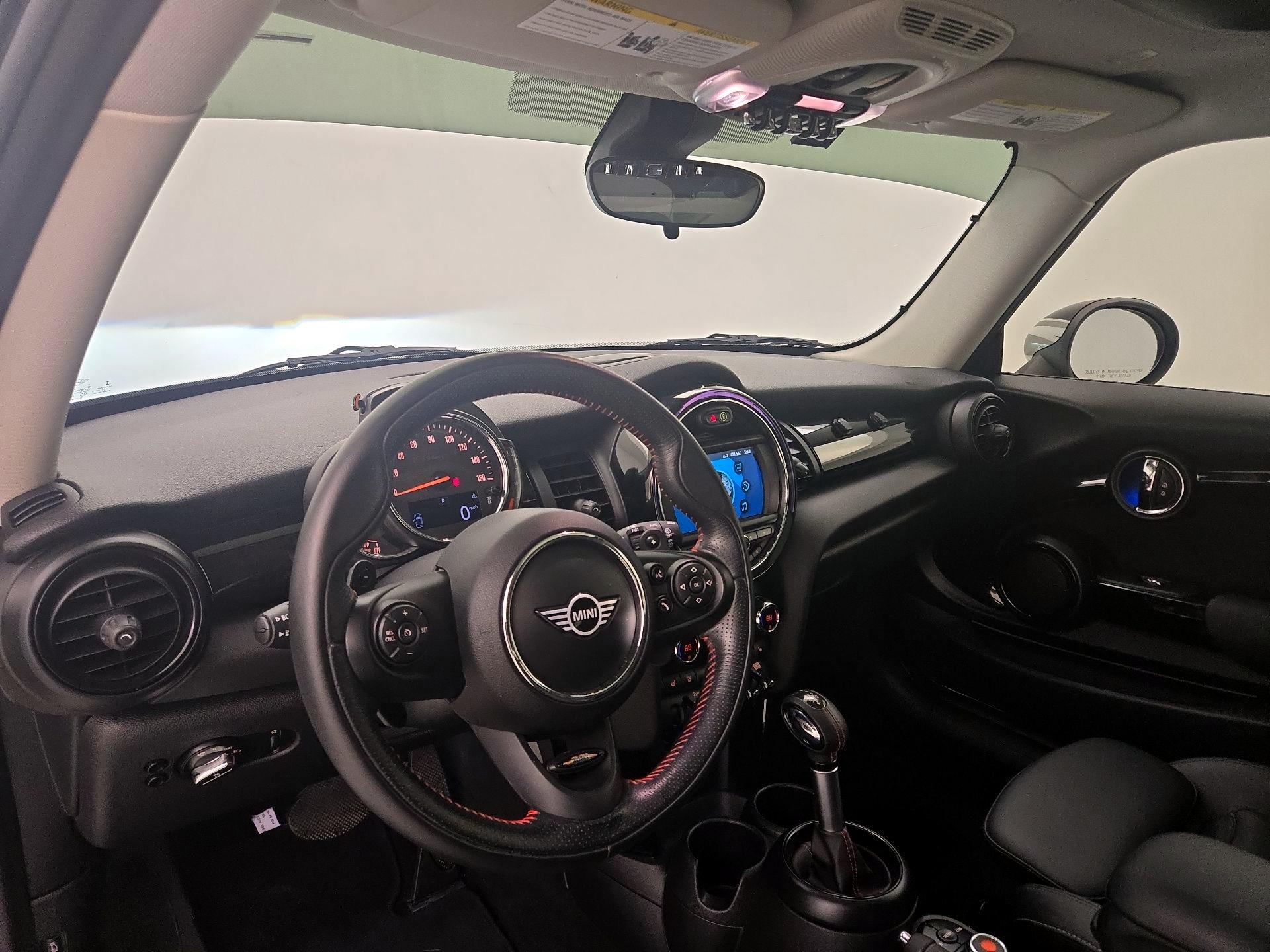 Thumbnail: 2019 MINI Cooper Hardtop - 9