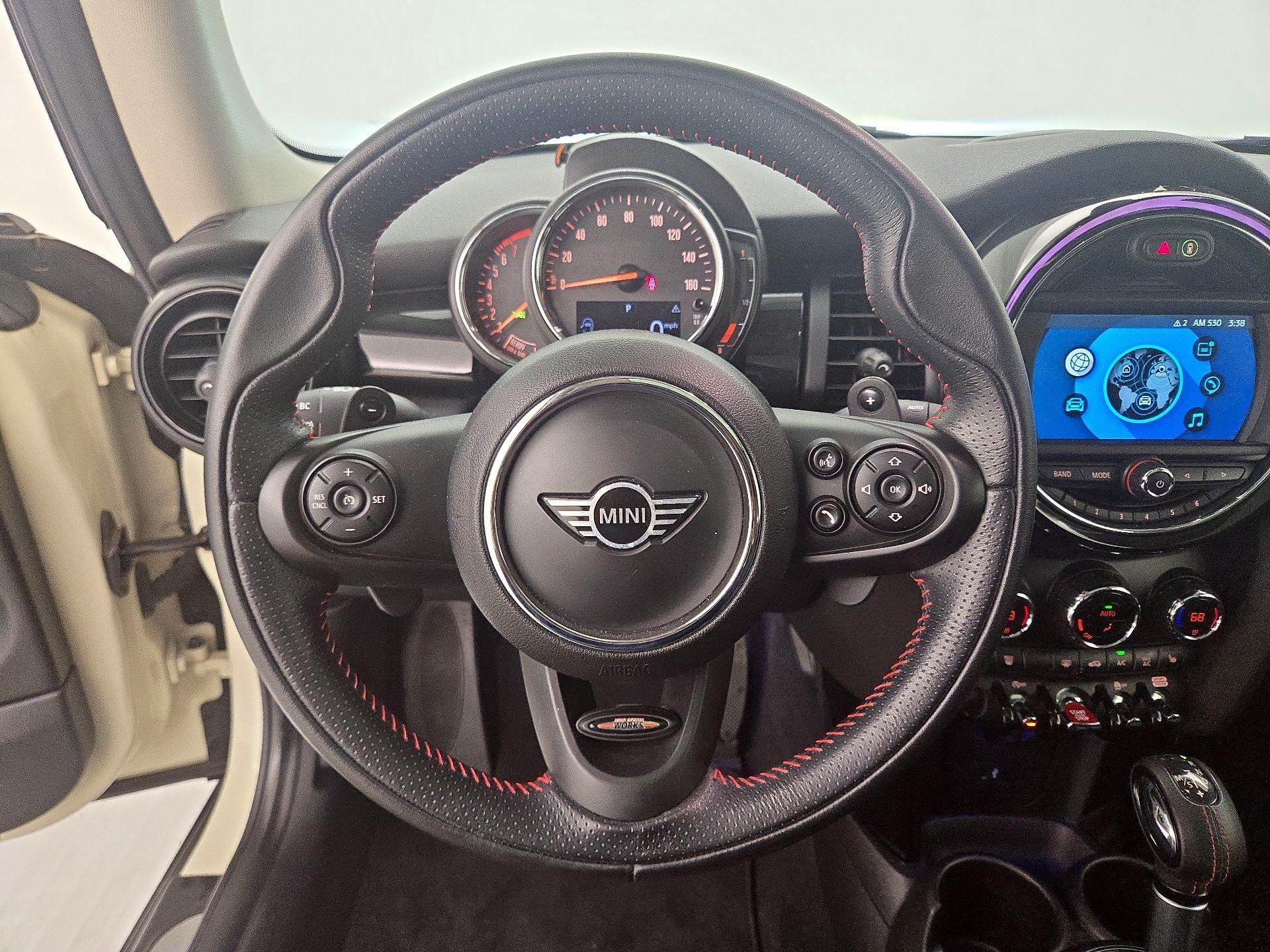 Thumbnail: 2019 MINI Cooper Hardtop - 10