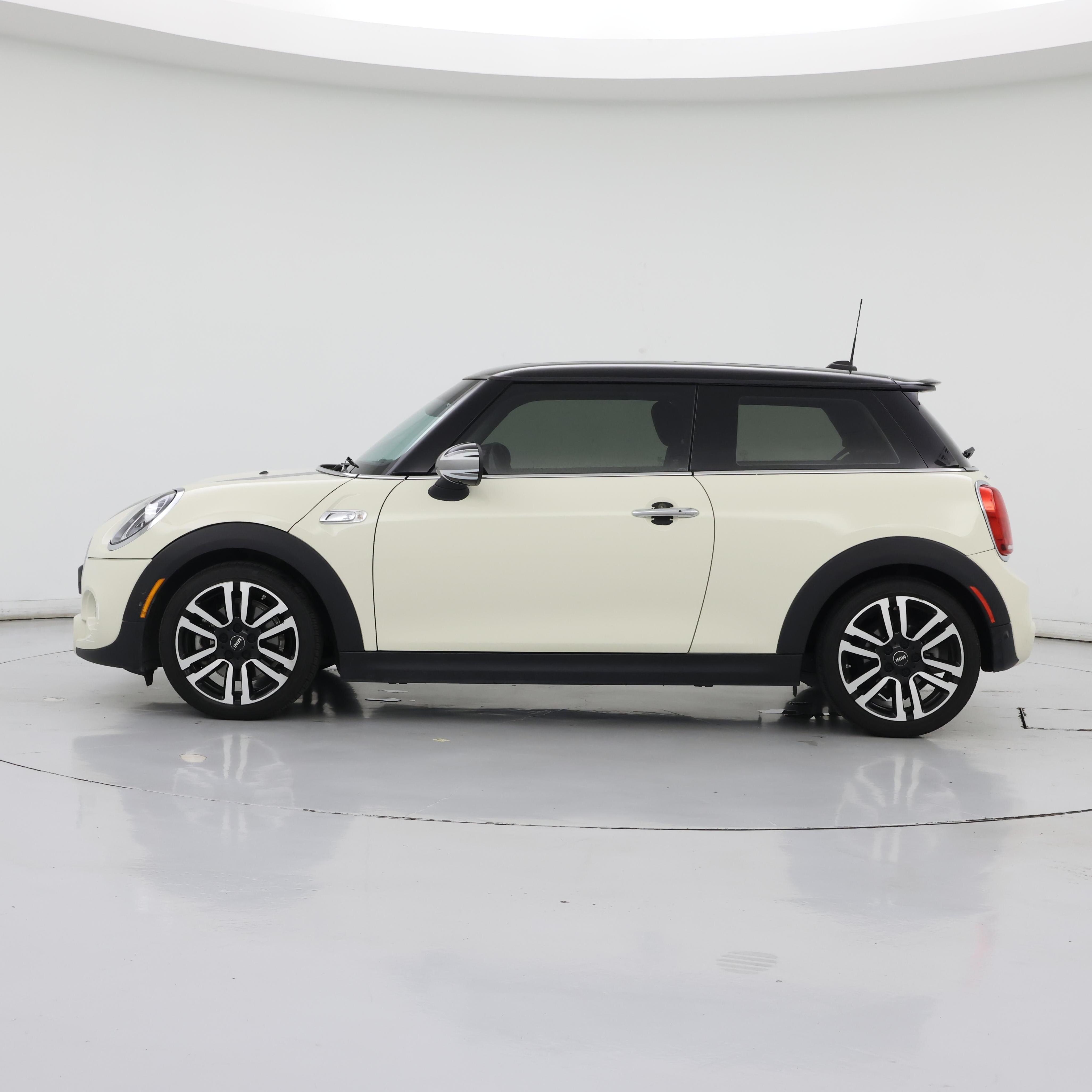 Thumbnail: 2019 MINI Cooper Hardtop - 3