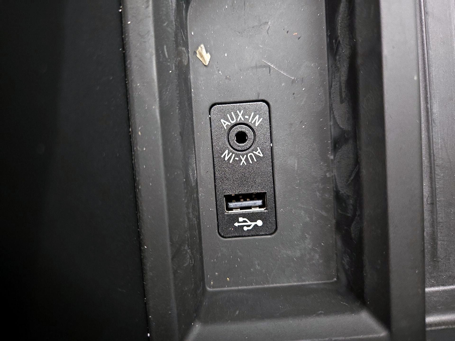 Thumbnail: 2015 BMW 3 Series - 19